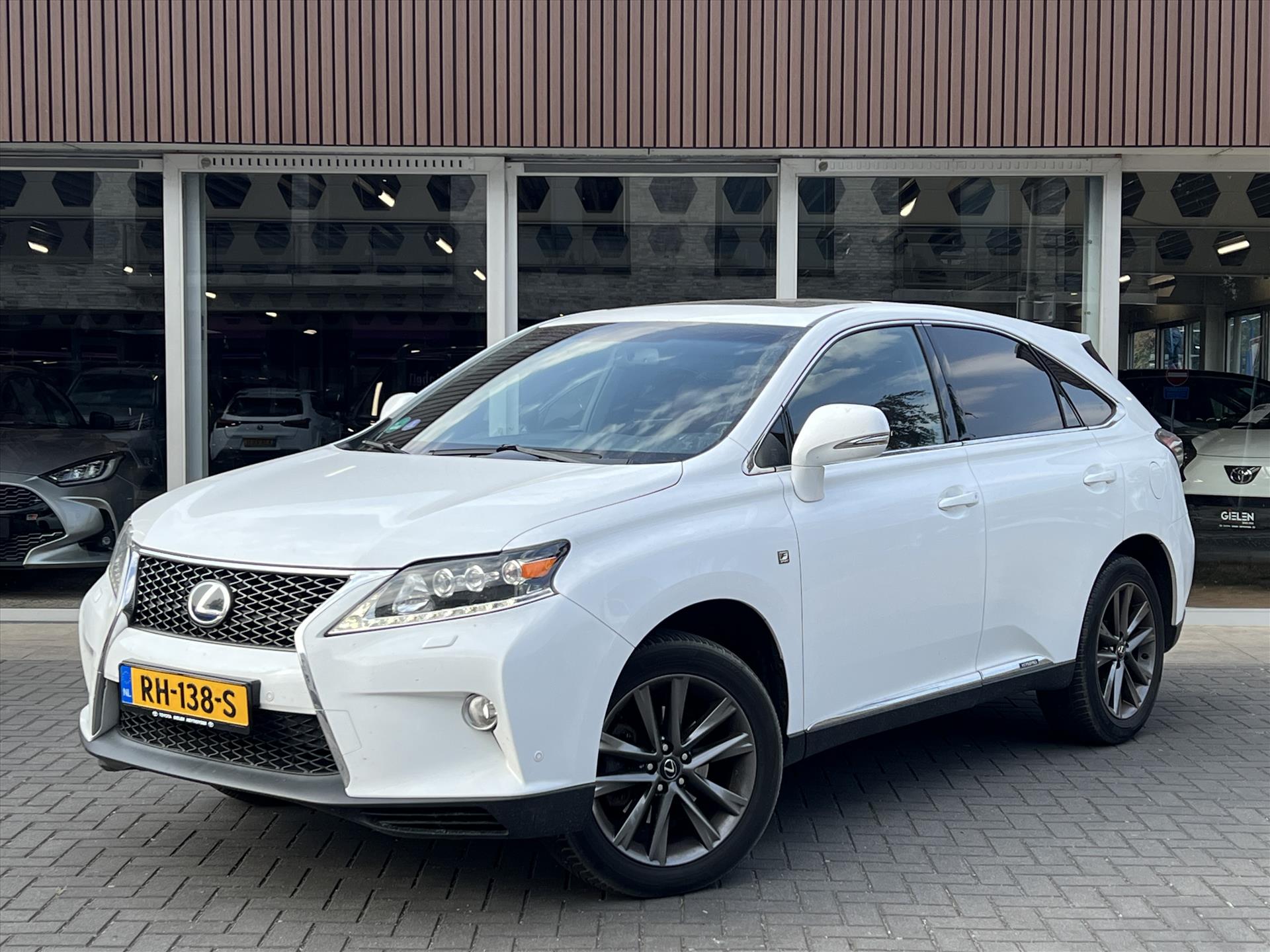 Lexus Lexus Rx450h 450h AWD F Sport Line | Trekhaak, Mark Levinson, Schuifdak, Geheugenfunctie, 19 inch, Keyless, Parkeersensoren 2014 - voorkant