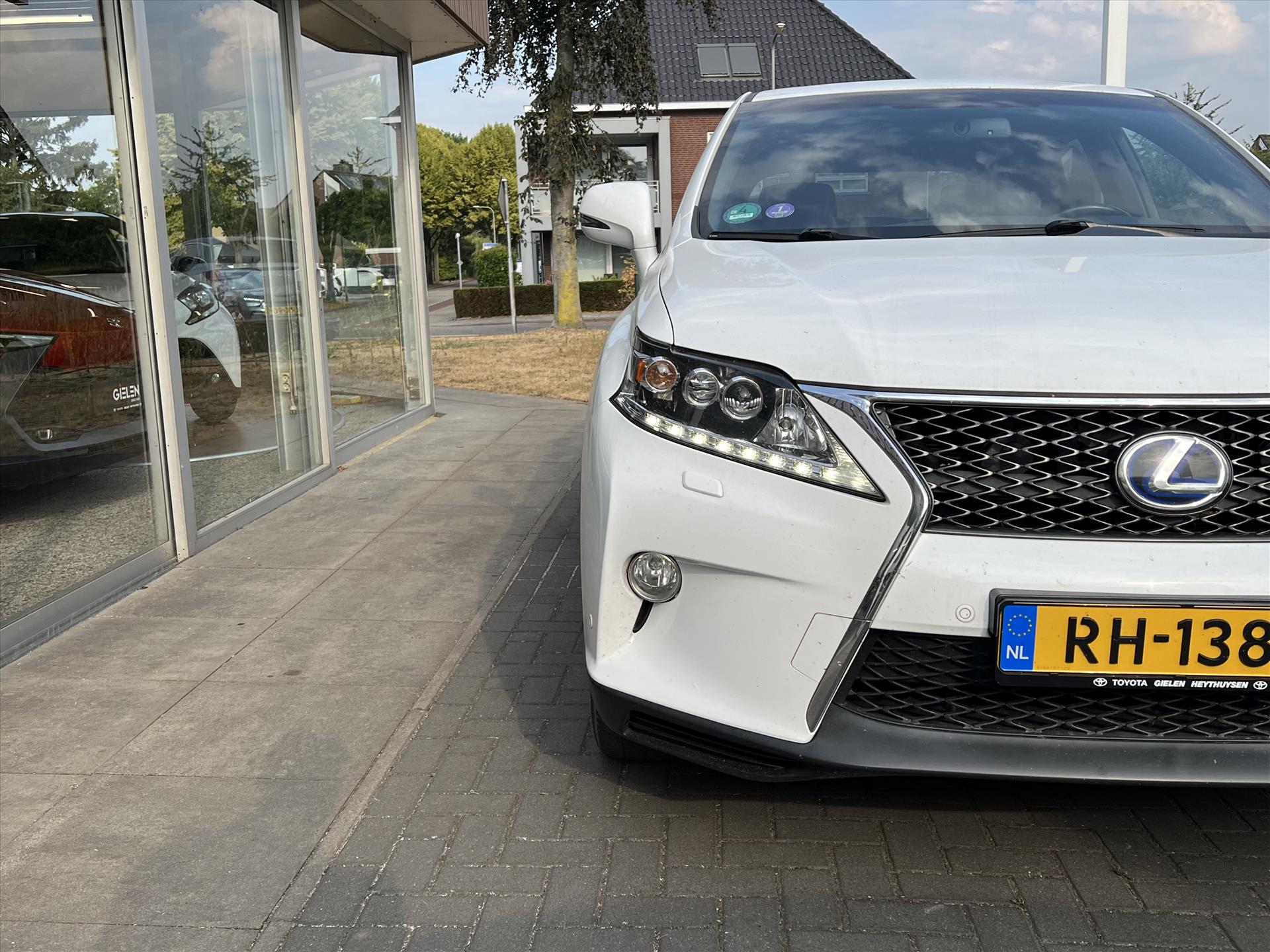 Foto van Lexus Lexus Rx450h