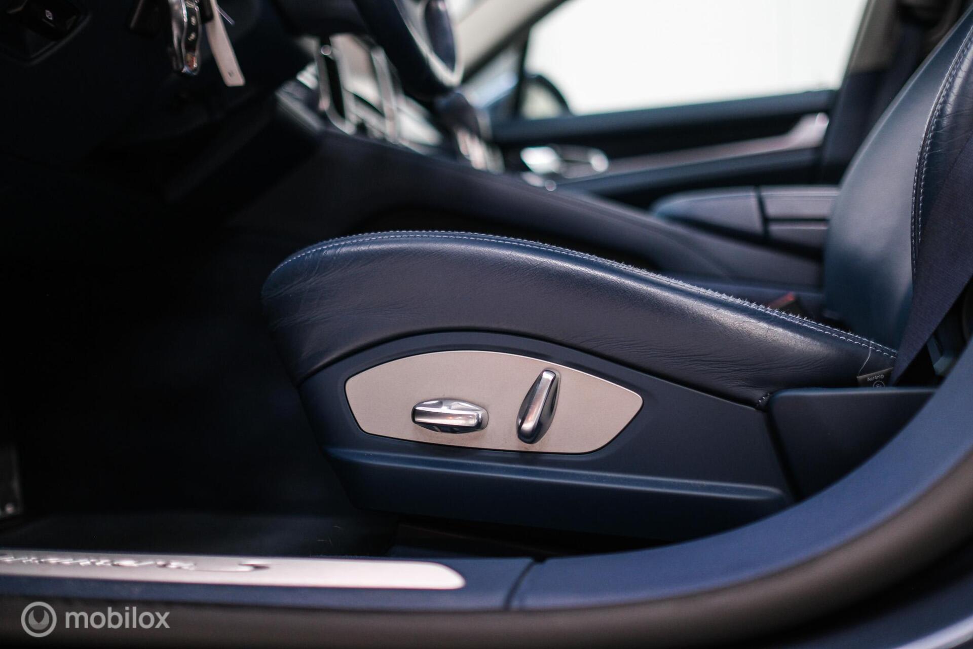 Foto van Porsche Panamera S Hybrid