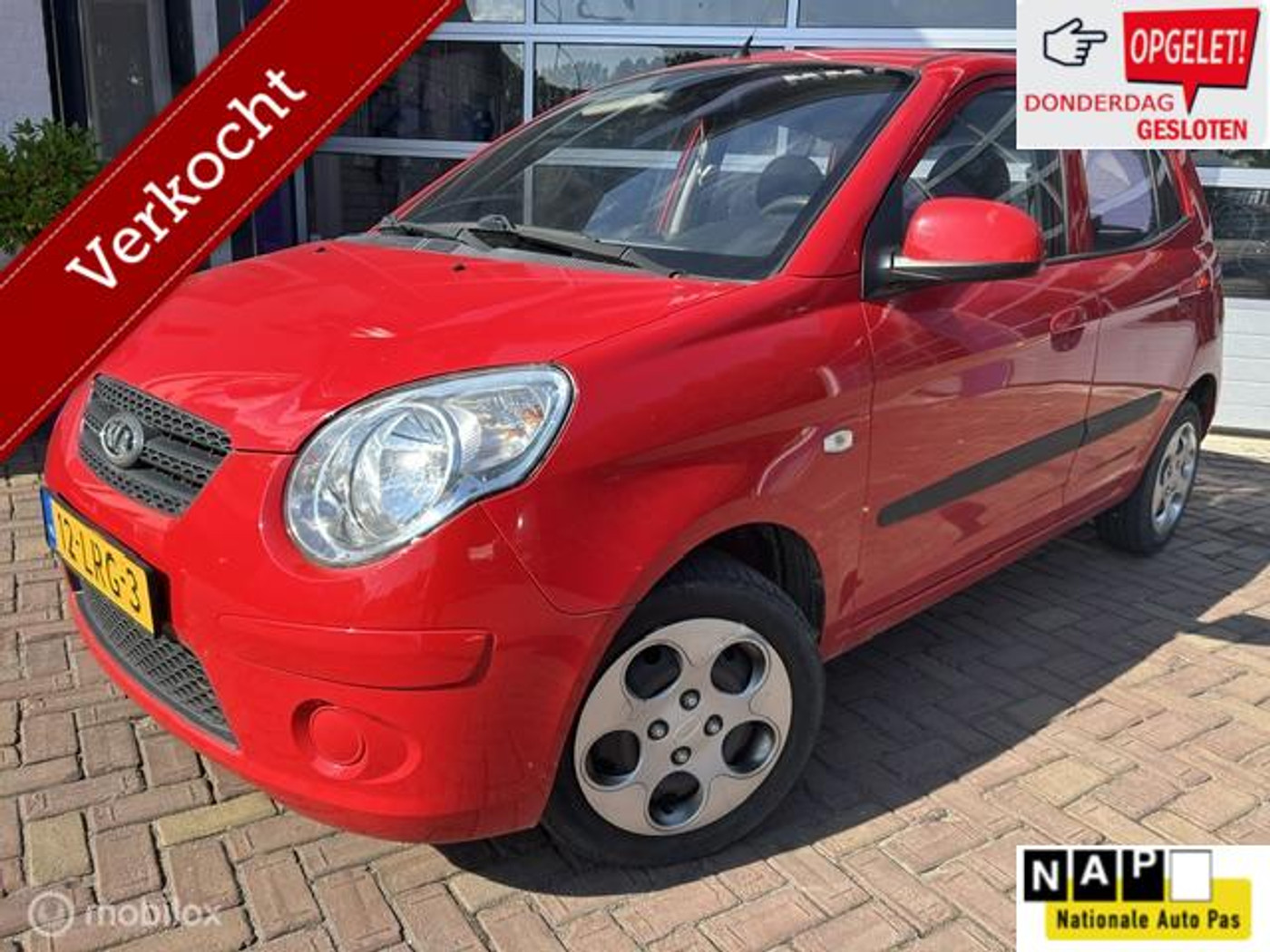 Kia Picanto 1.0 X * 5 DEURS * STUURBEKRACHTIGING * 2010 - voorkant