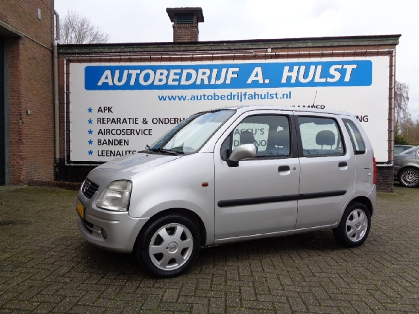 Opel Agila 1.2-16V Elegance 2002 - voorkant
