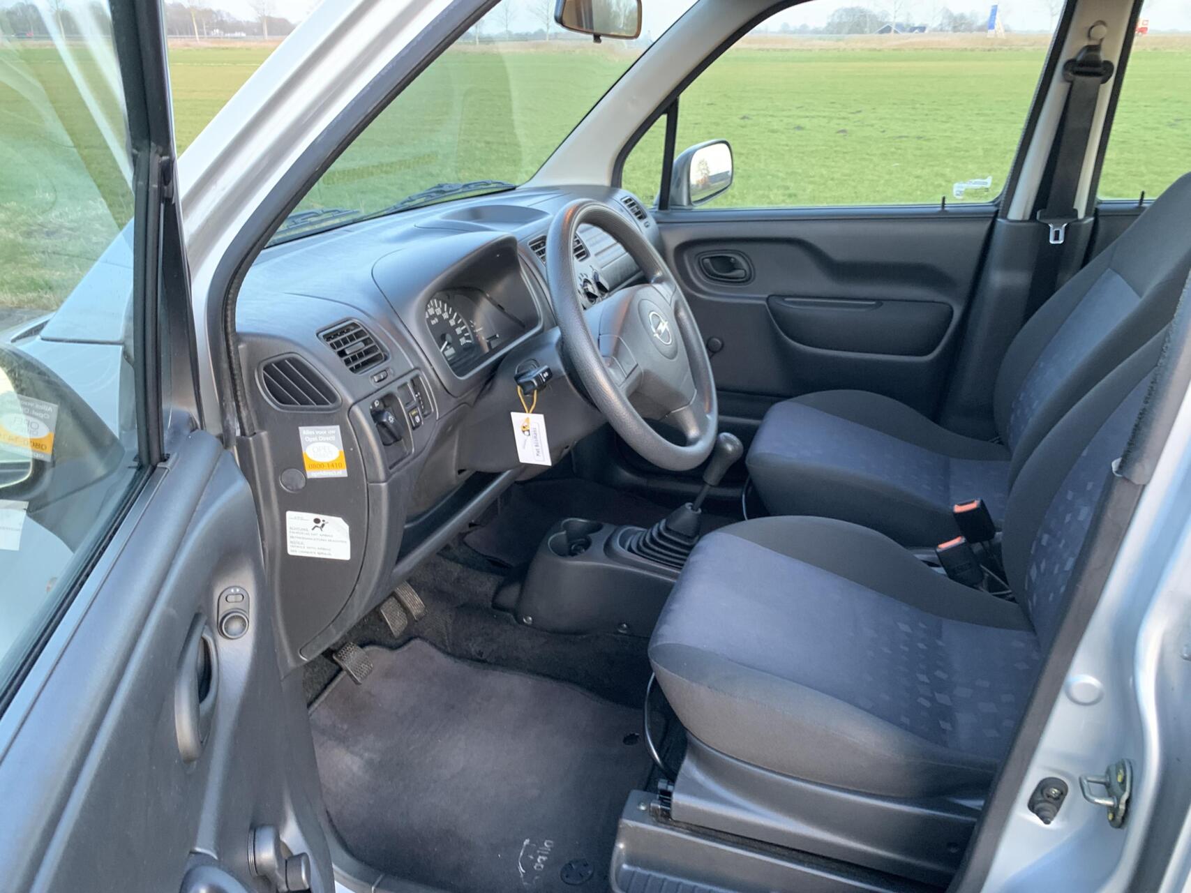Foto van Opel Agila
