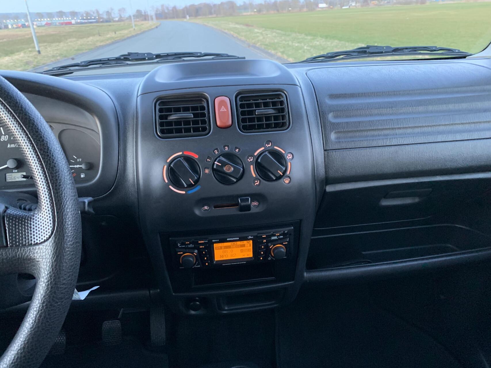 Foto van Opel Agila