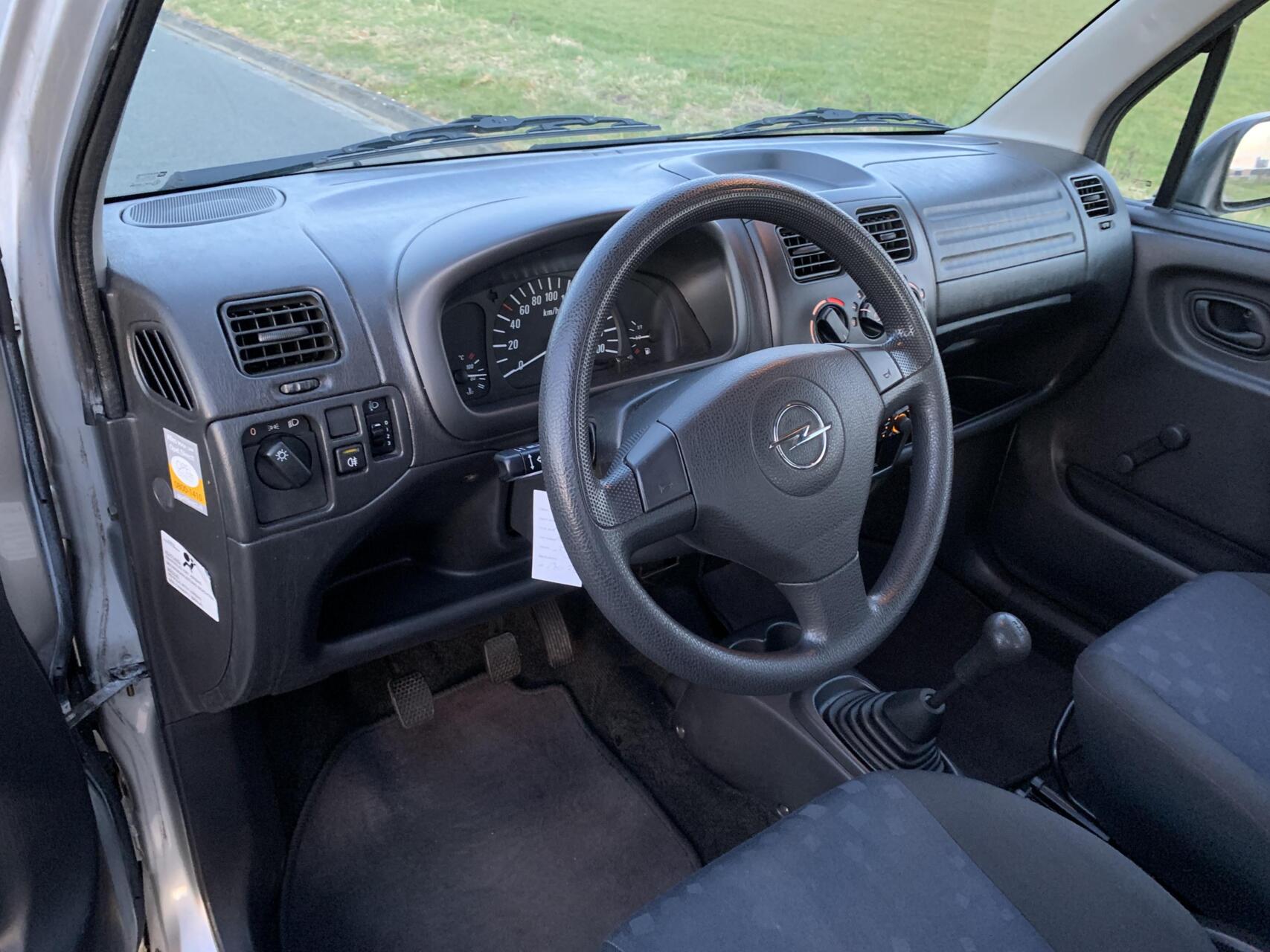 Foto van Opel Agila