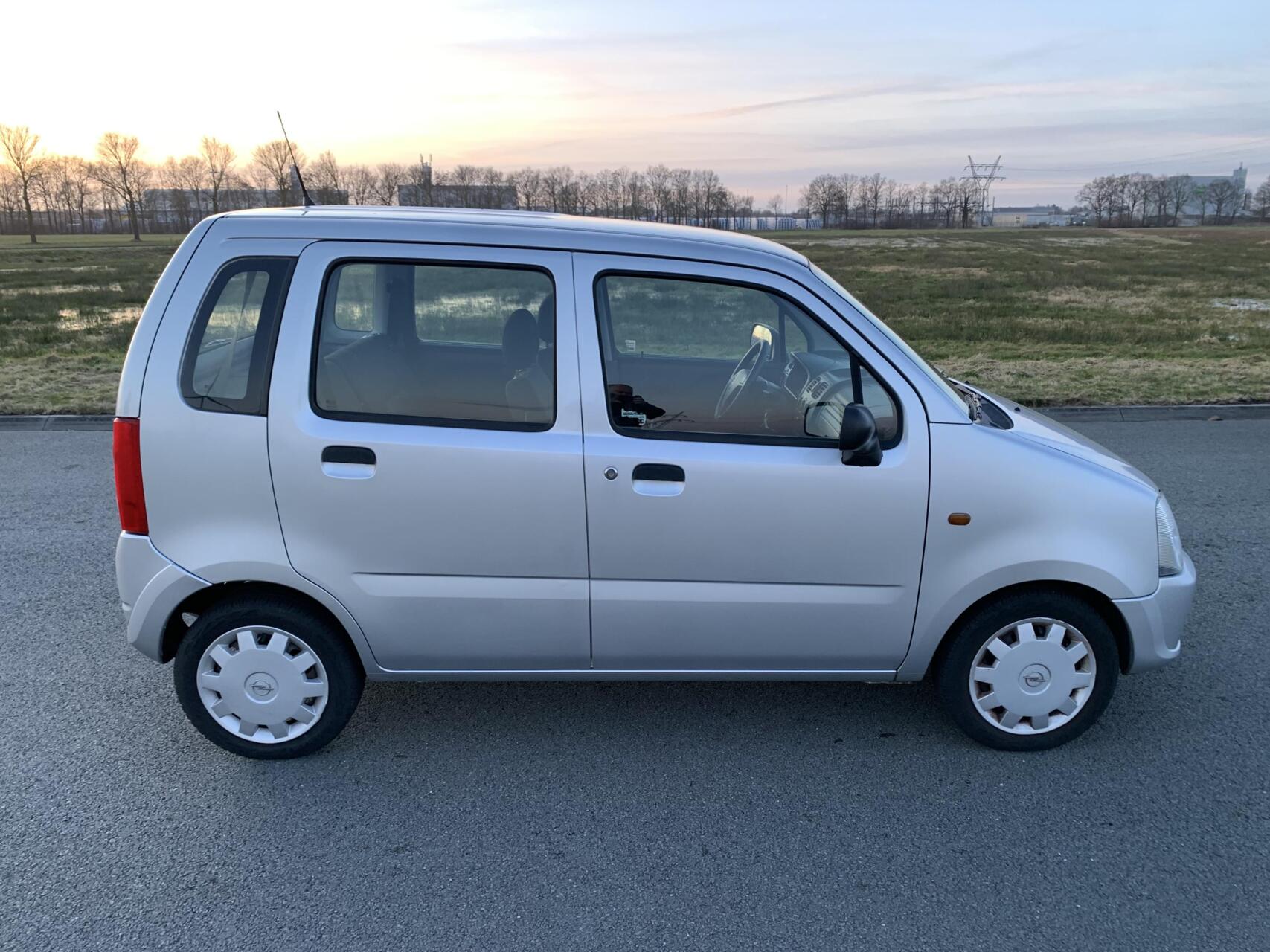 Foto van Opel Agila