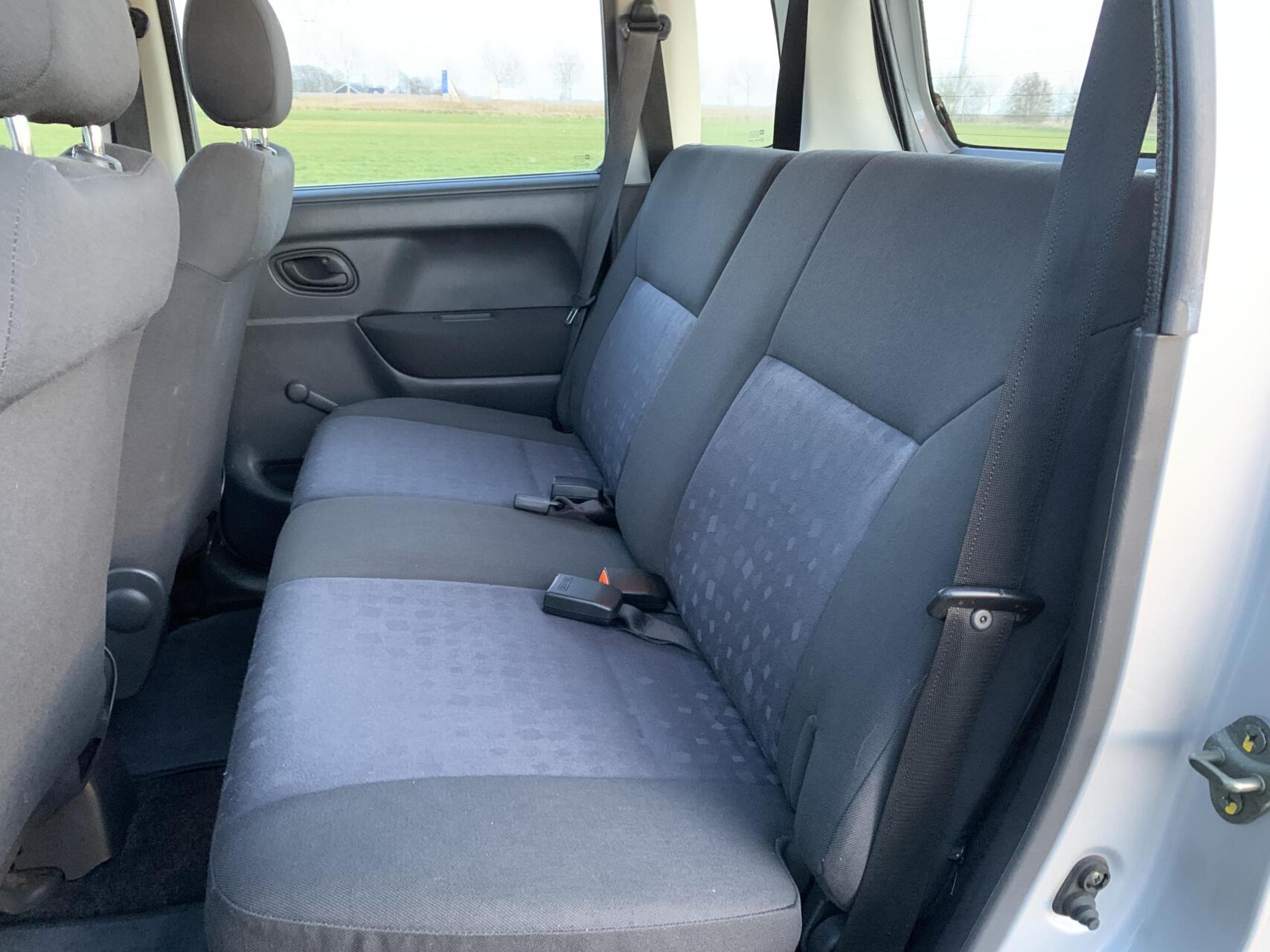 Foto van Opel Agila