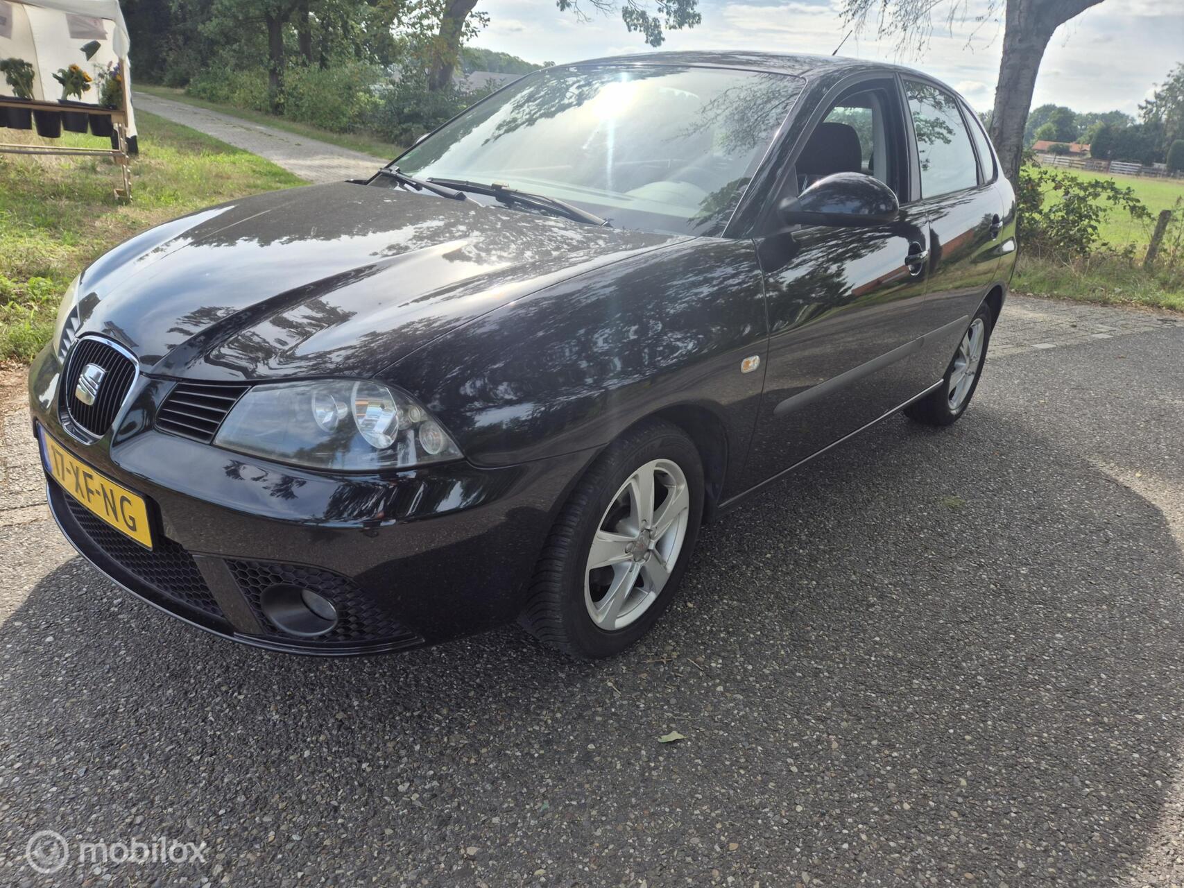 Seat Ibiza 1.6-16V Sportstyle 5 deurs airco 2007 - voorkant
