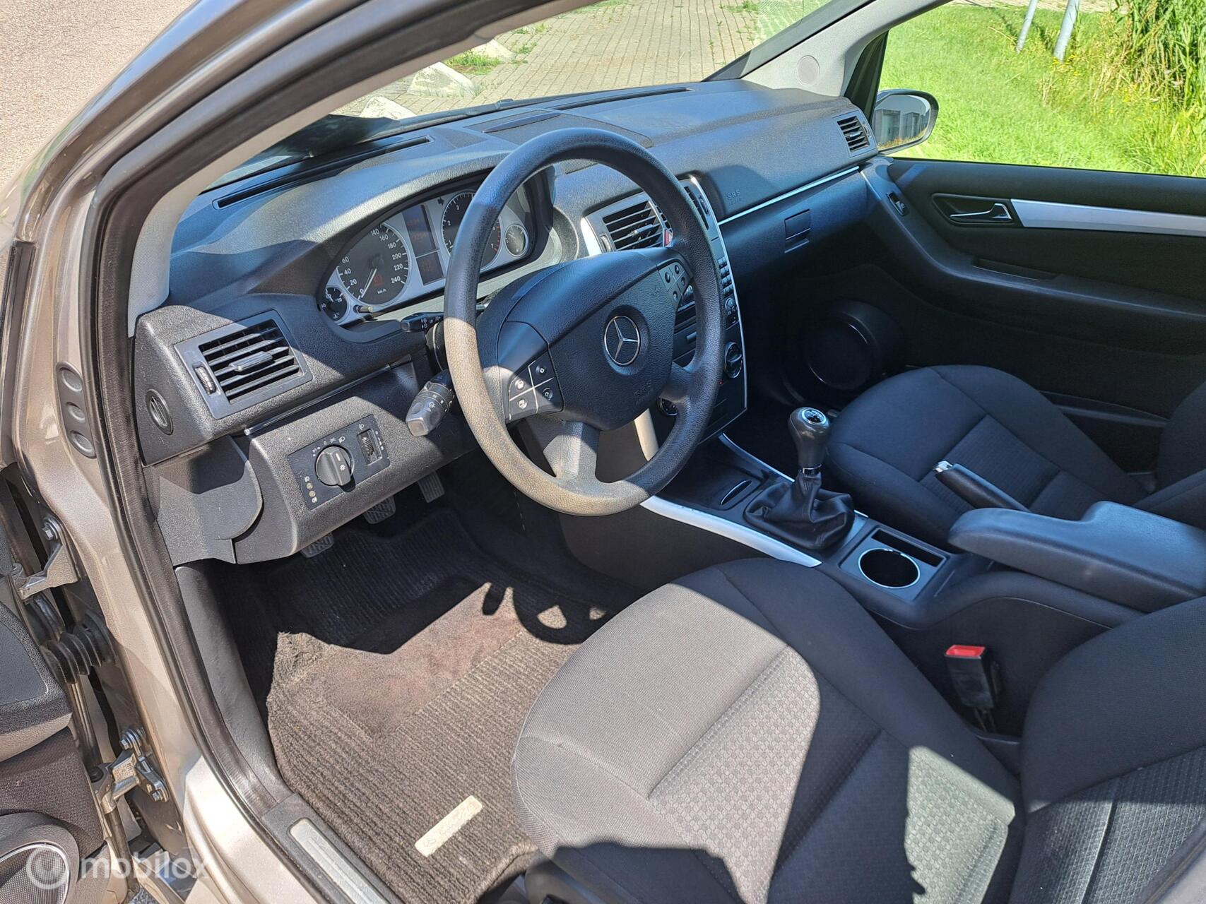 Foto van Mercedes-Benz B 150
