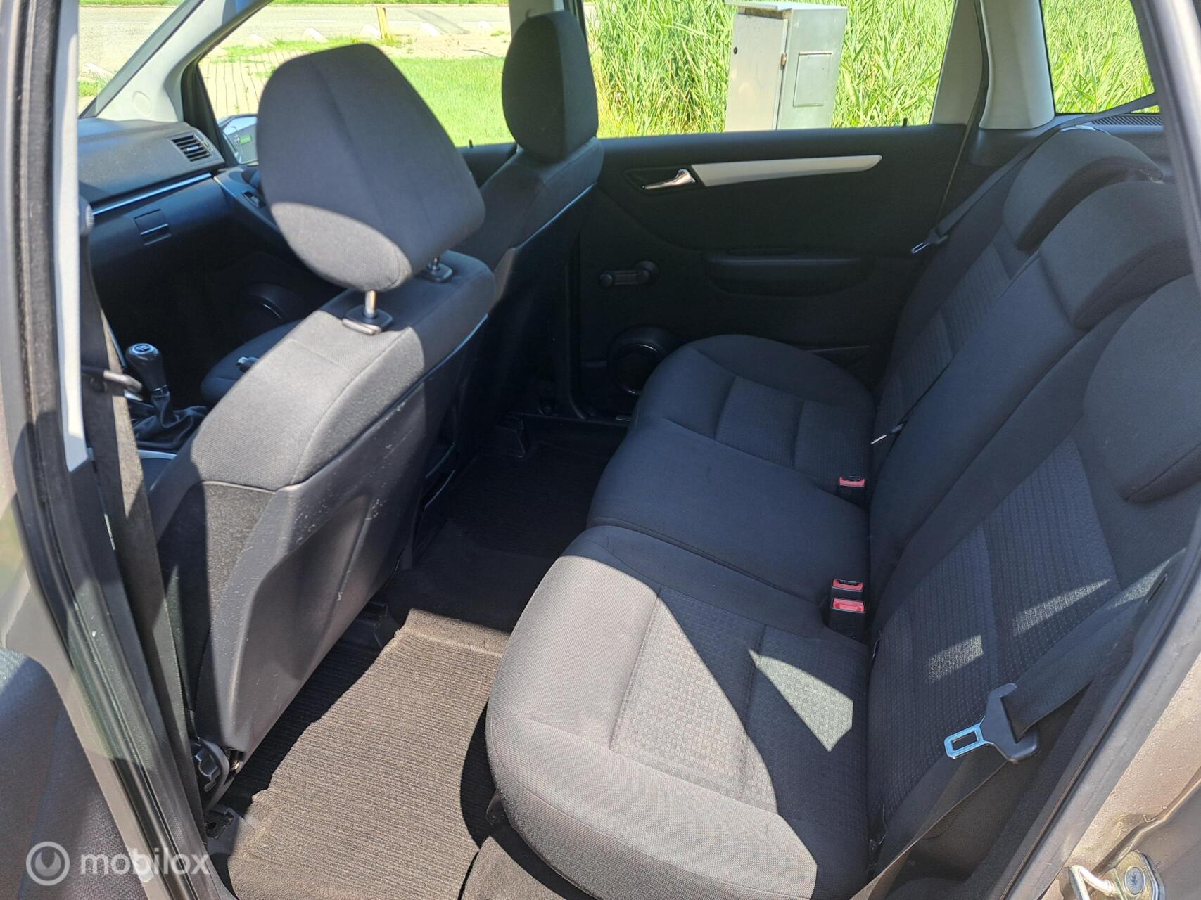 Foto van Mercedes-Benz B 150