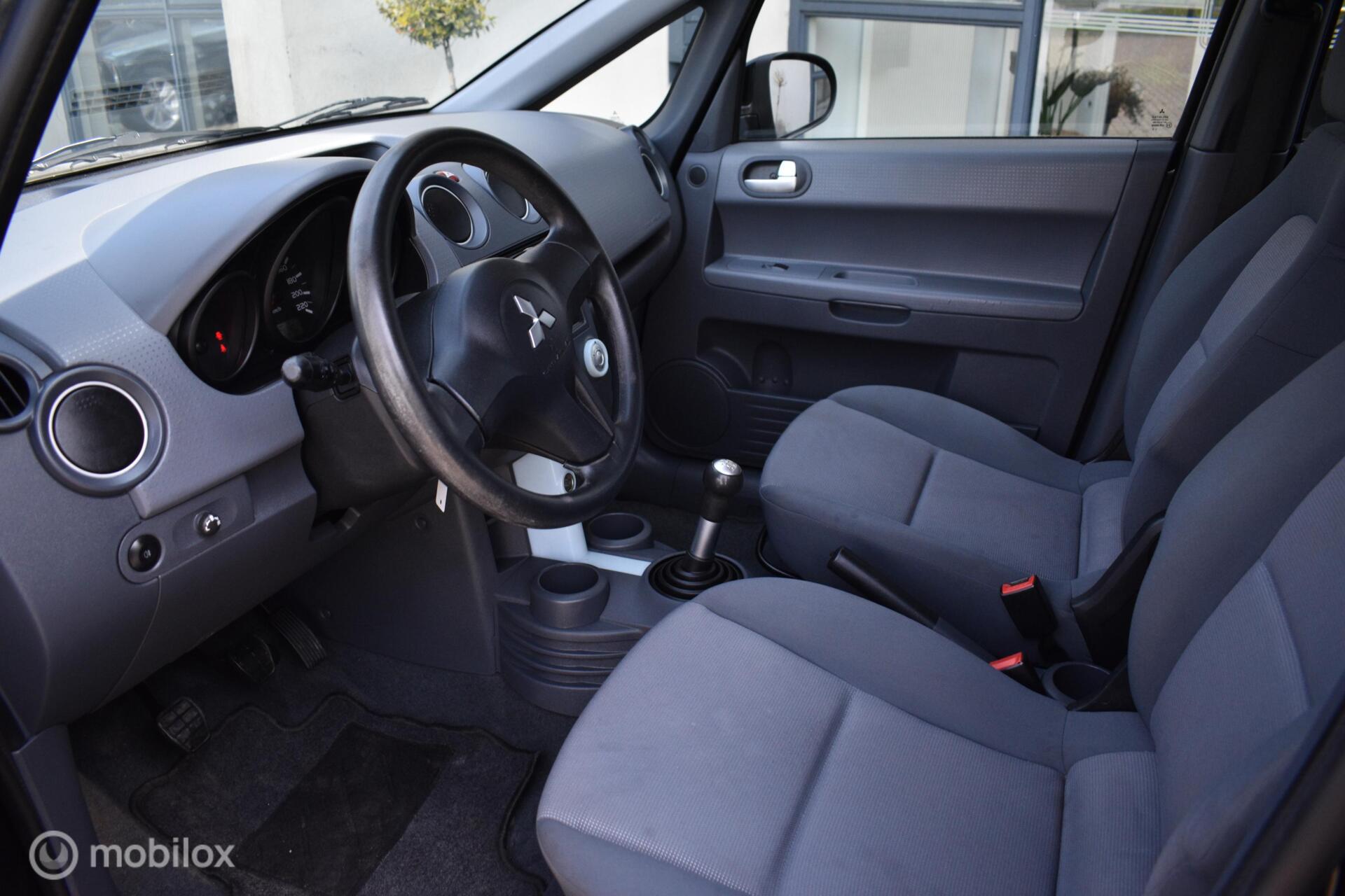Foto van Mitsubishi Mitsubishi Colt