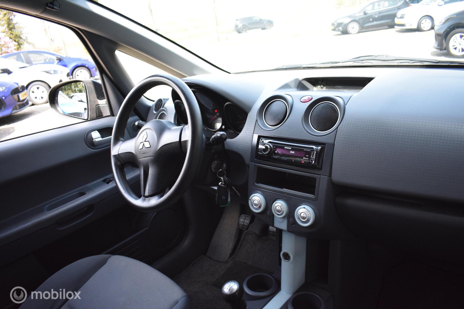 Foto van Mitsubishi Mitsubishi Colt