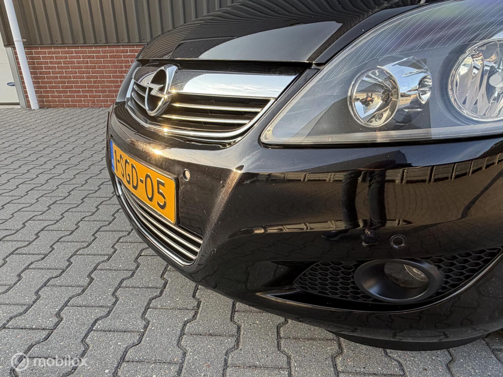 Foto van Opel Zafira