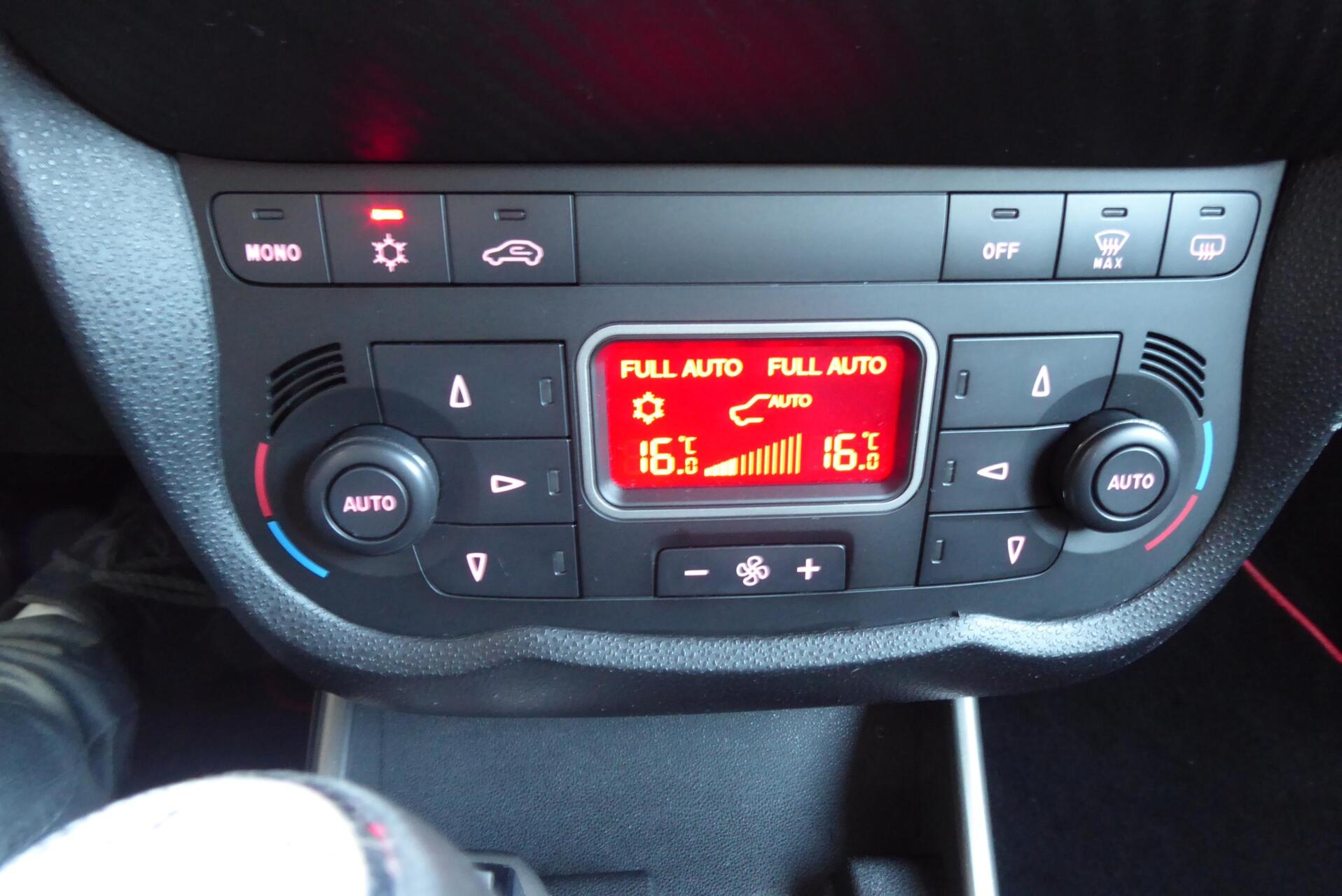 Foto van Alfa Romeo Alfa Mito