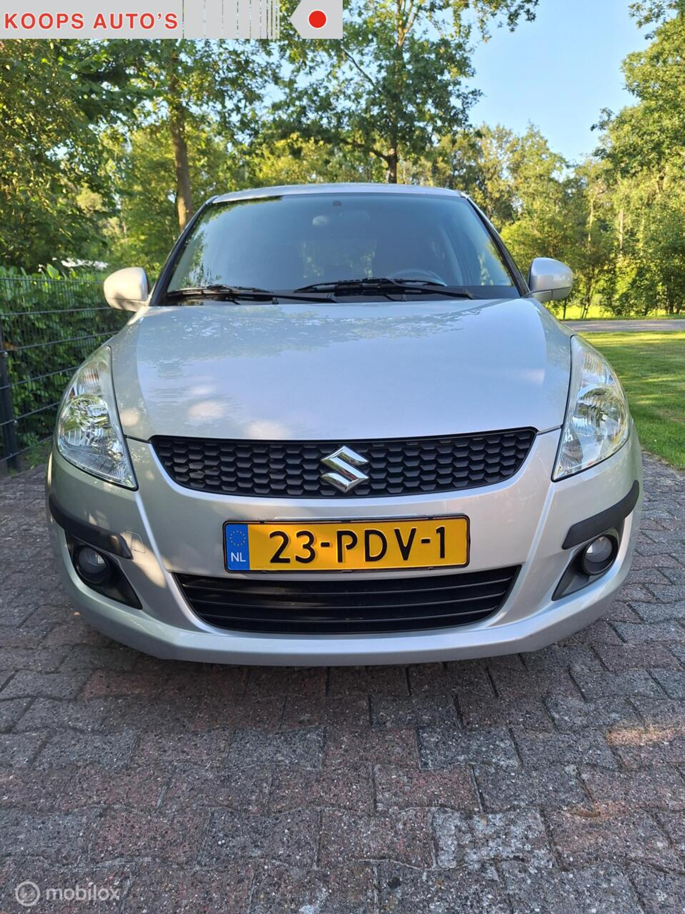 Suzuki Swift 1.2 Exclusive 2011 - voorkant