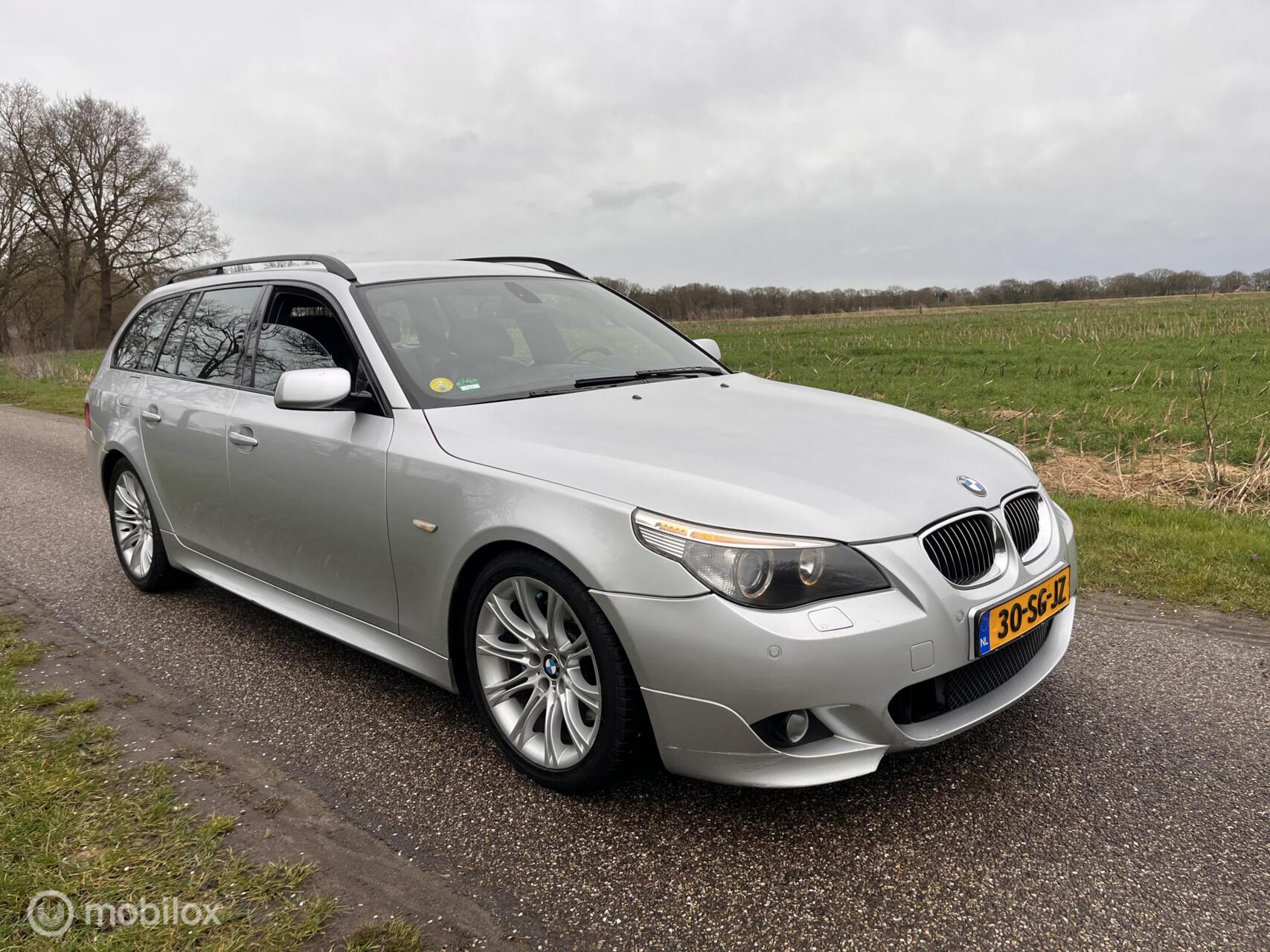 BMW 5er Reihe 550i High Executive GEREVISEERDE MOTOR! 2006 - voorkant