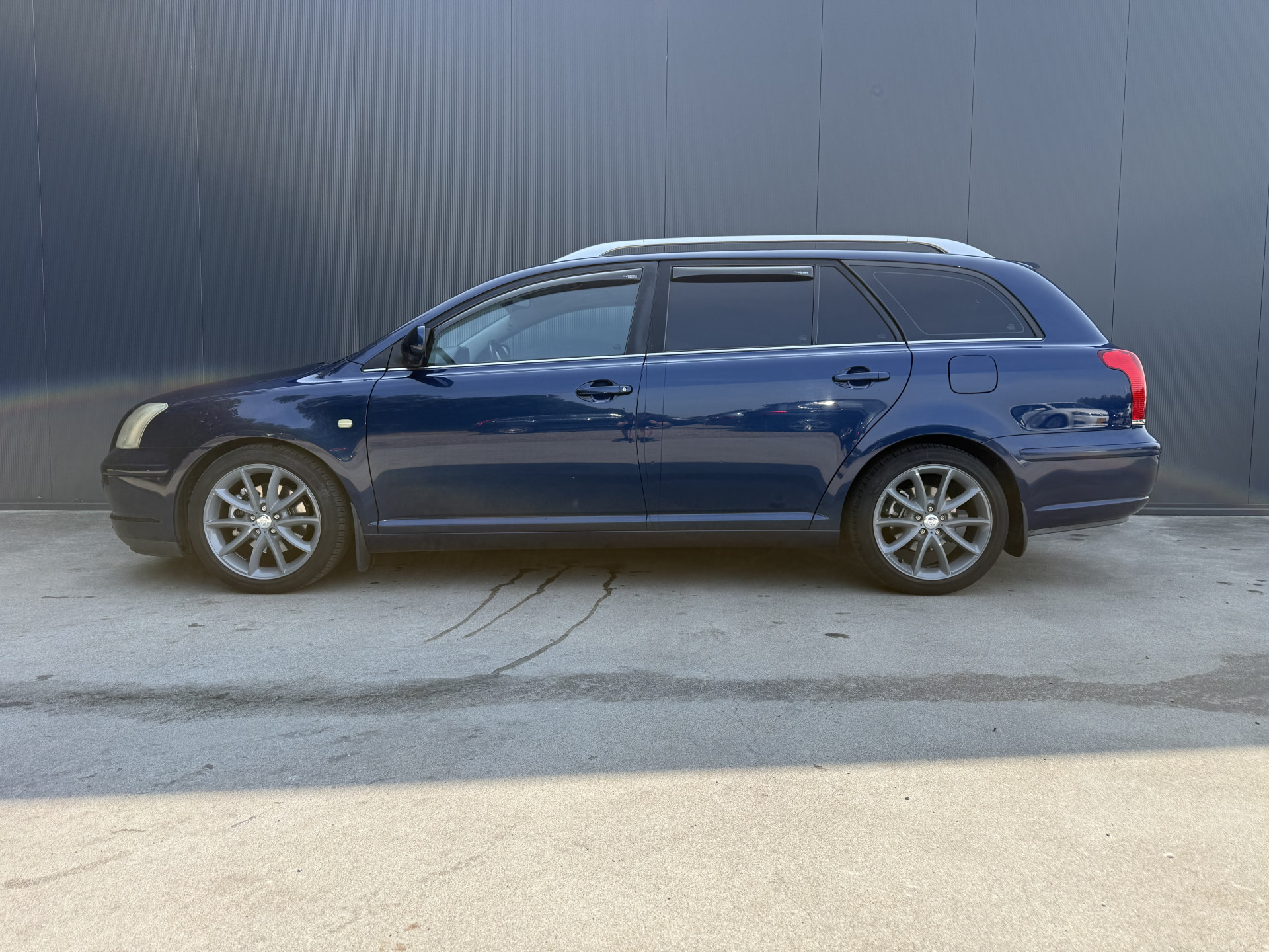 Foto van Toyota Toyota Avensis