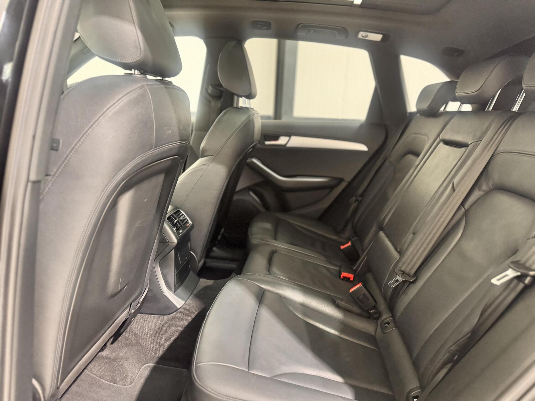 Foto van Audi Audi Q5 Hybrid