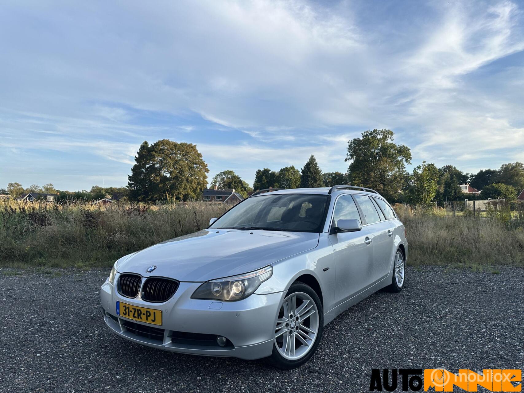BMW 5er Reihe 523i Executive Pano Clima Cruise 2007 - voorkant