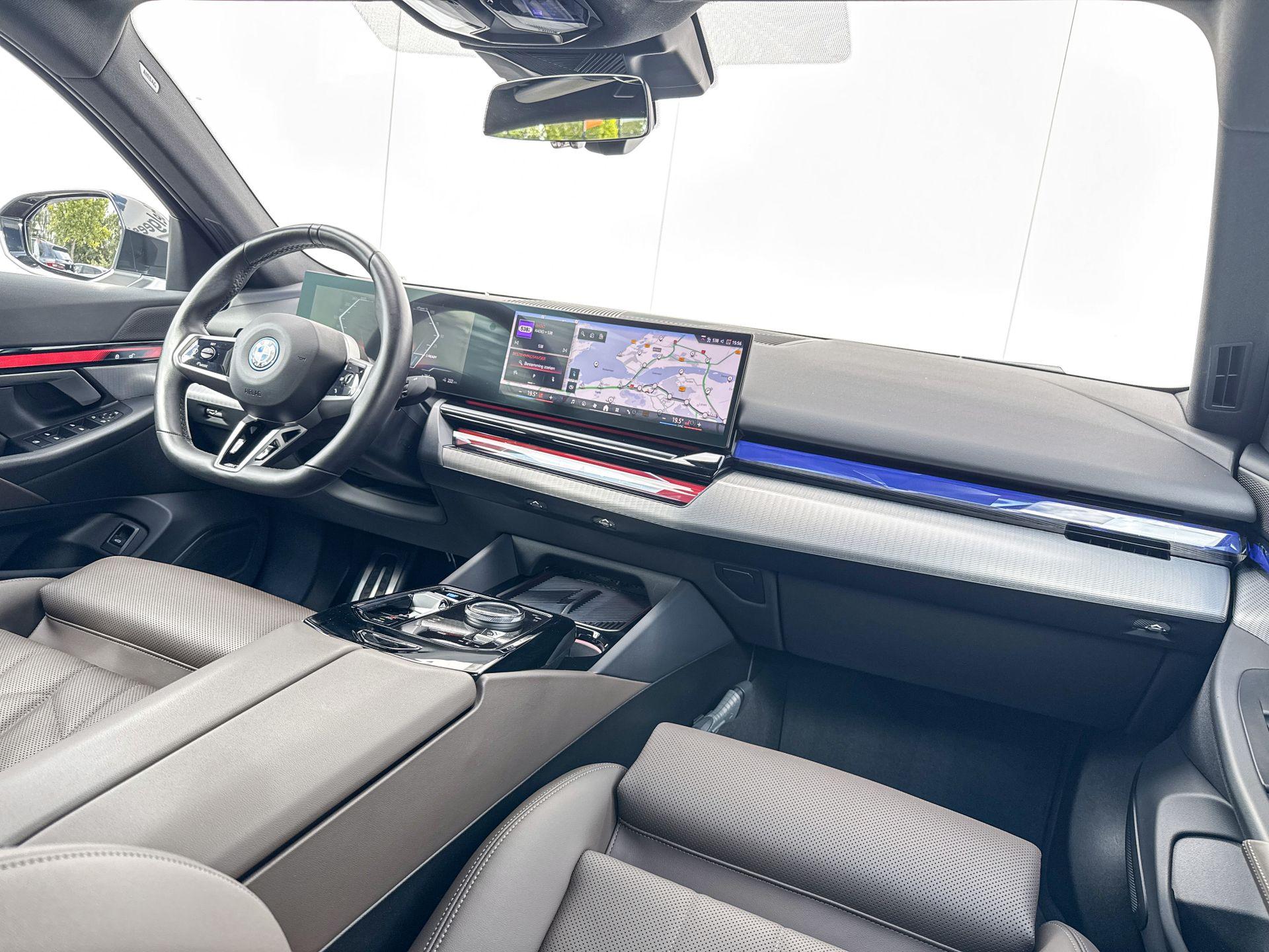 Foto van BMW I5 Edrive40