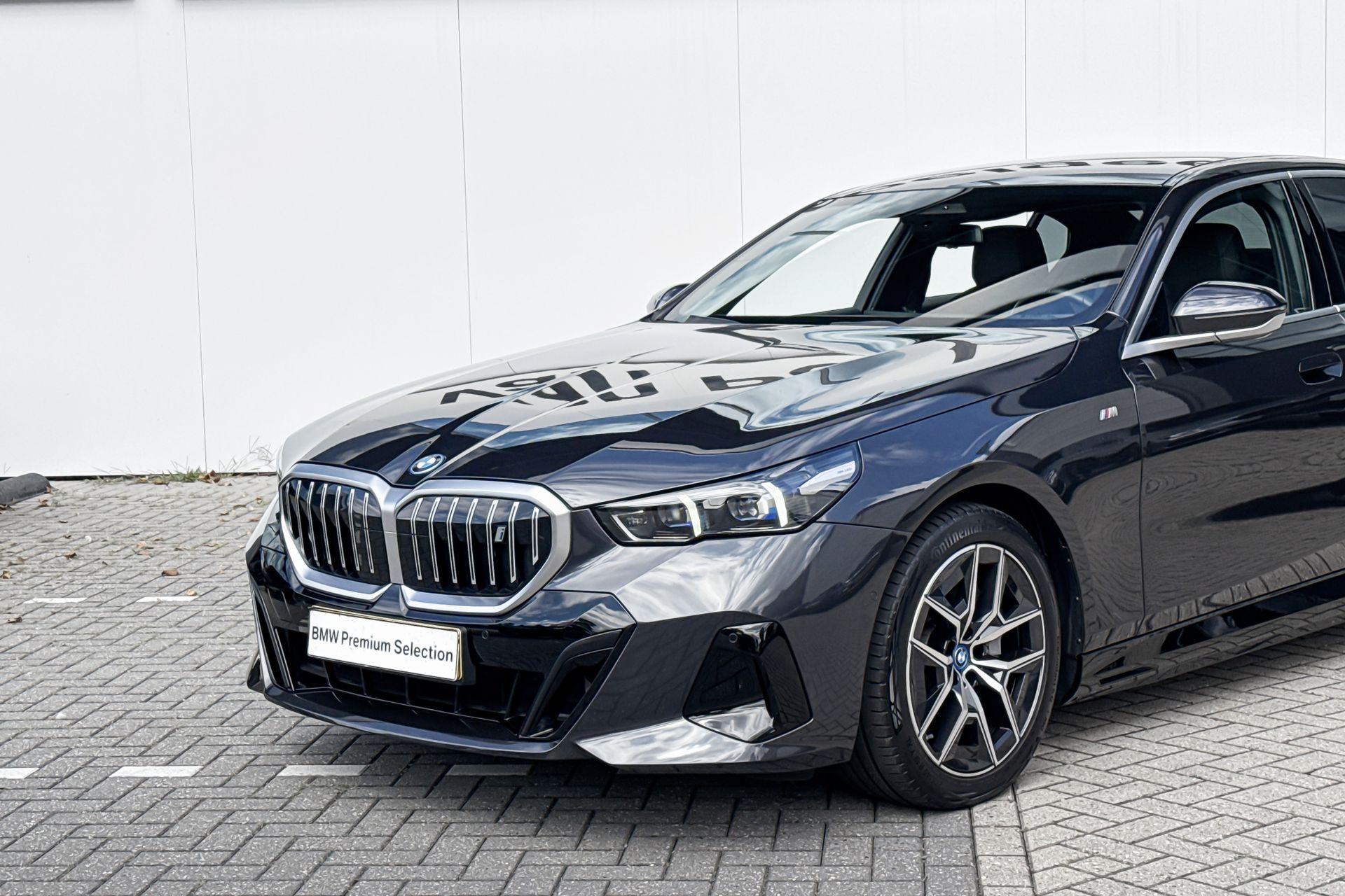 Foto van BMW I5 Edrive40