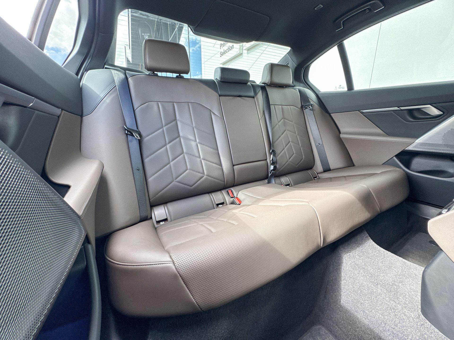 Foto van BMW I5 Edrive40
