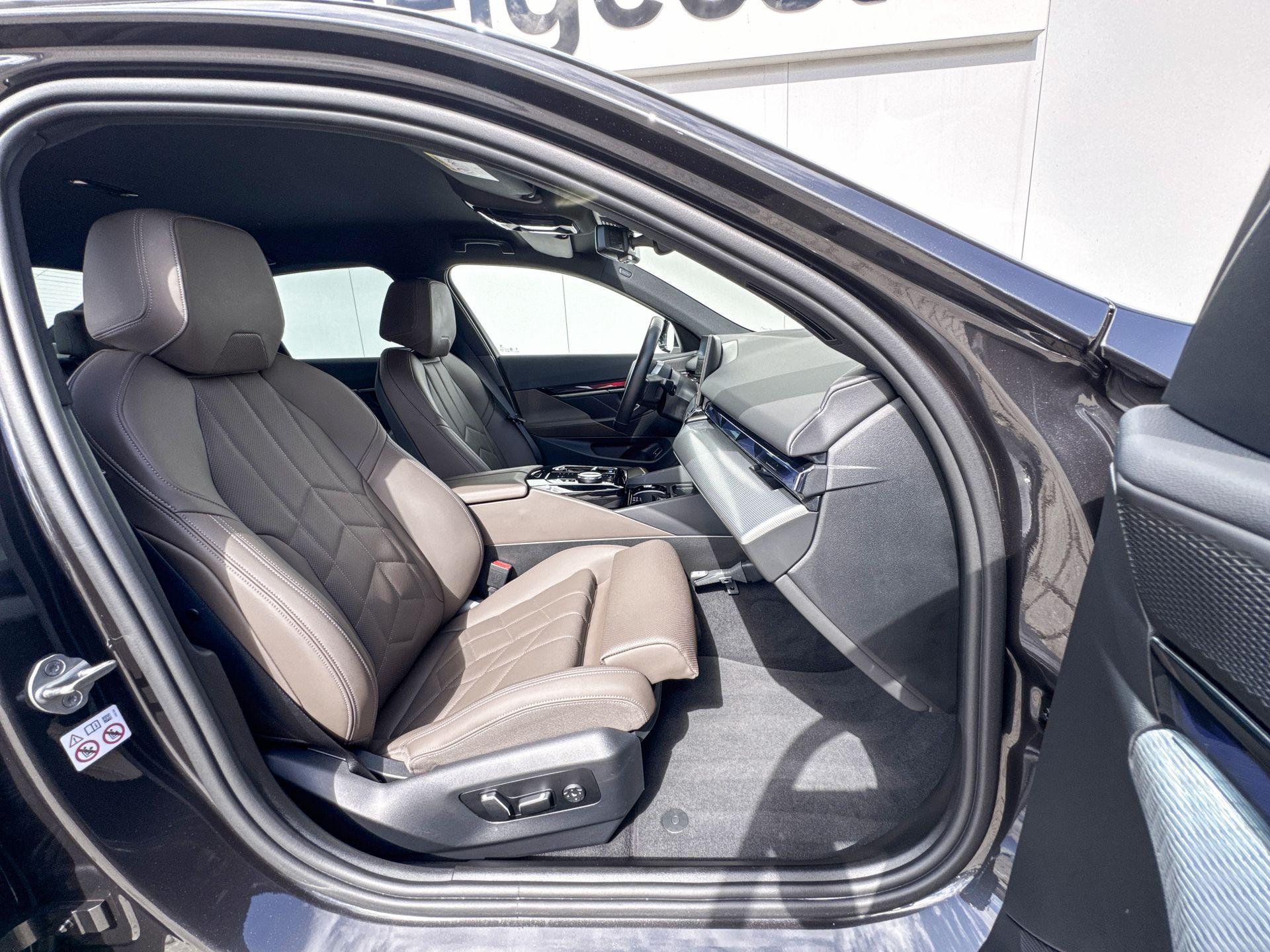 Foto van BMW I5 Edrive40