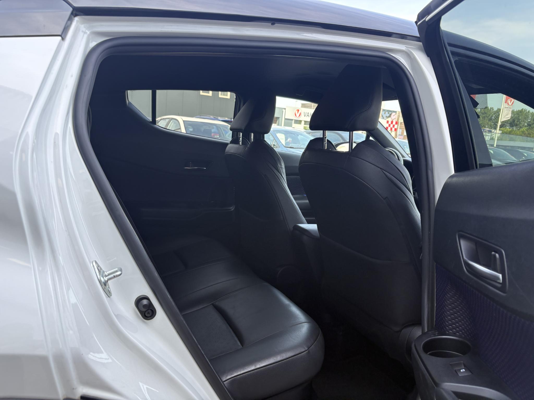 Foto van Toyota Toyota C-hr
