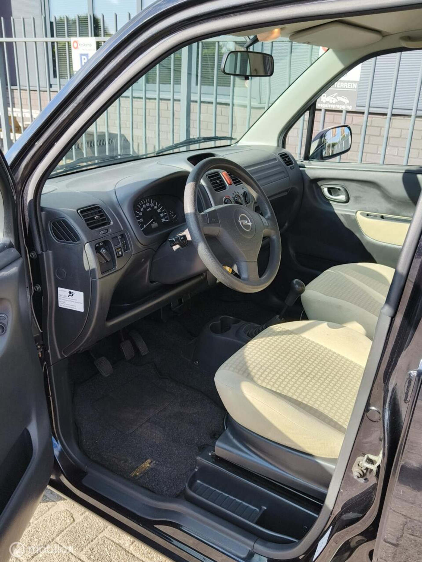 Foto van Opel Agila