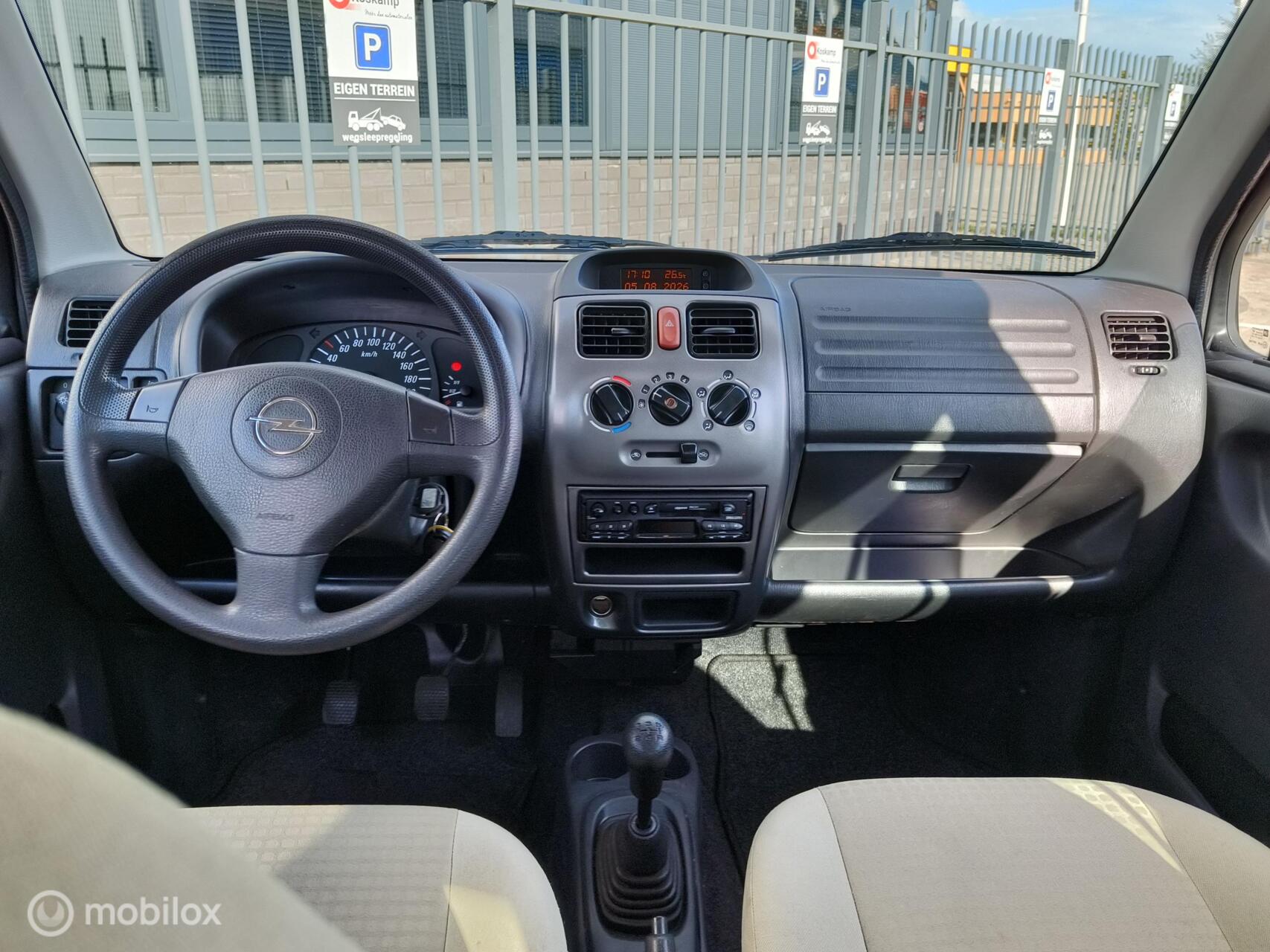 Foto van Opel Agila