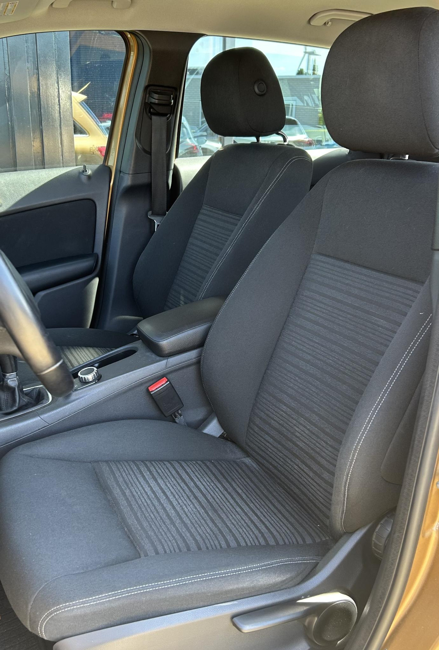 Foto van Mercedes-Benz B 180