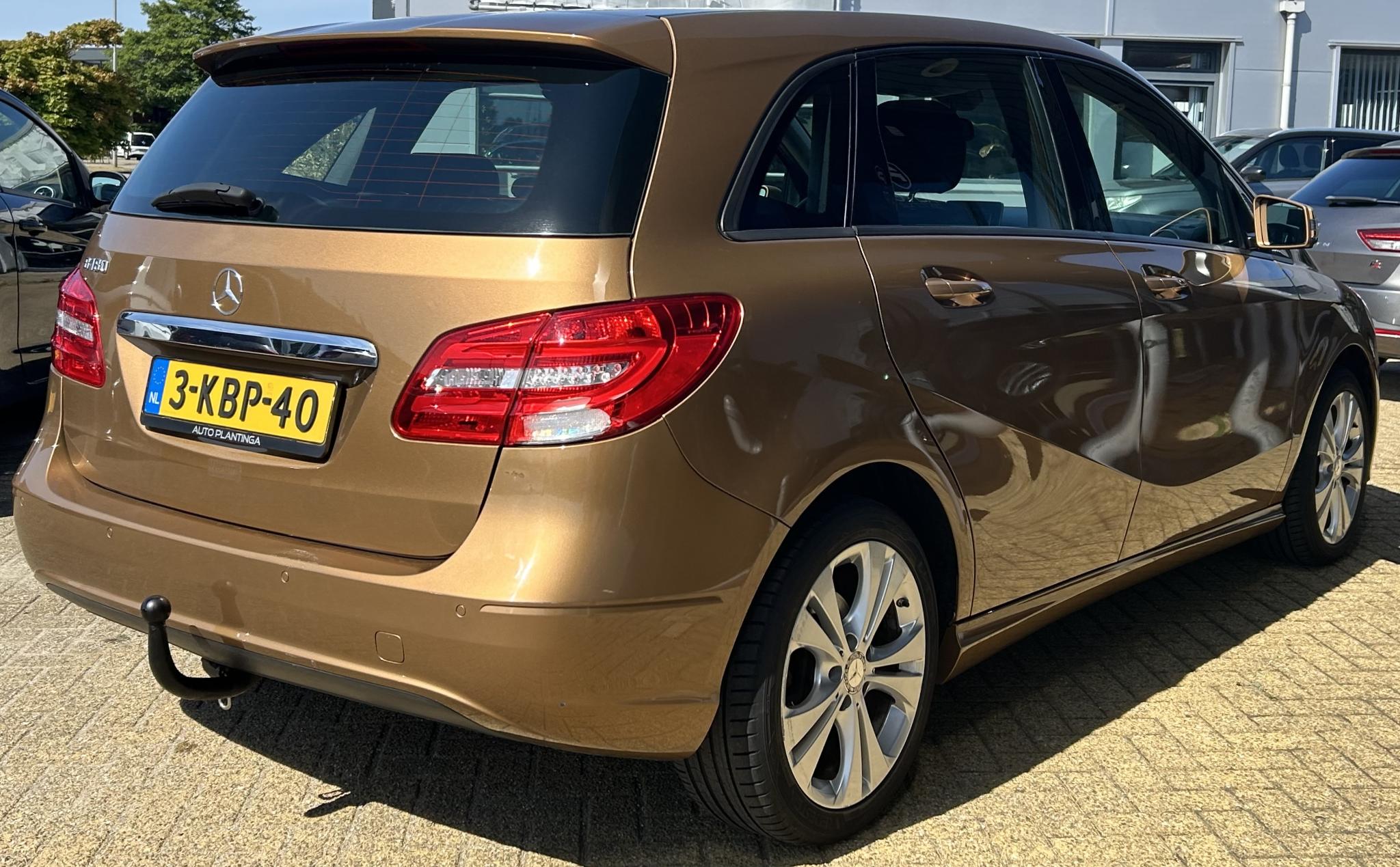 Foto van Mercedes-Benz B 180