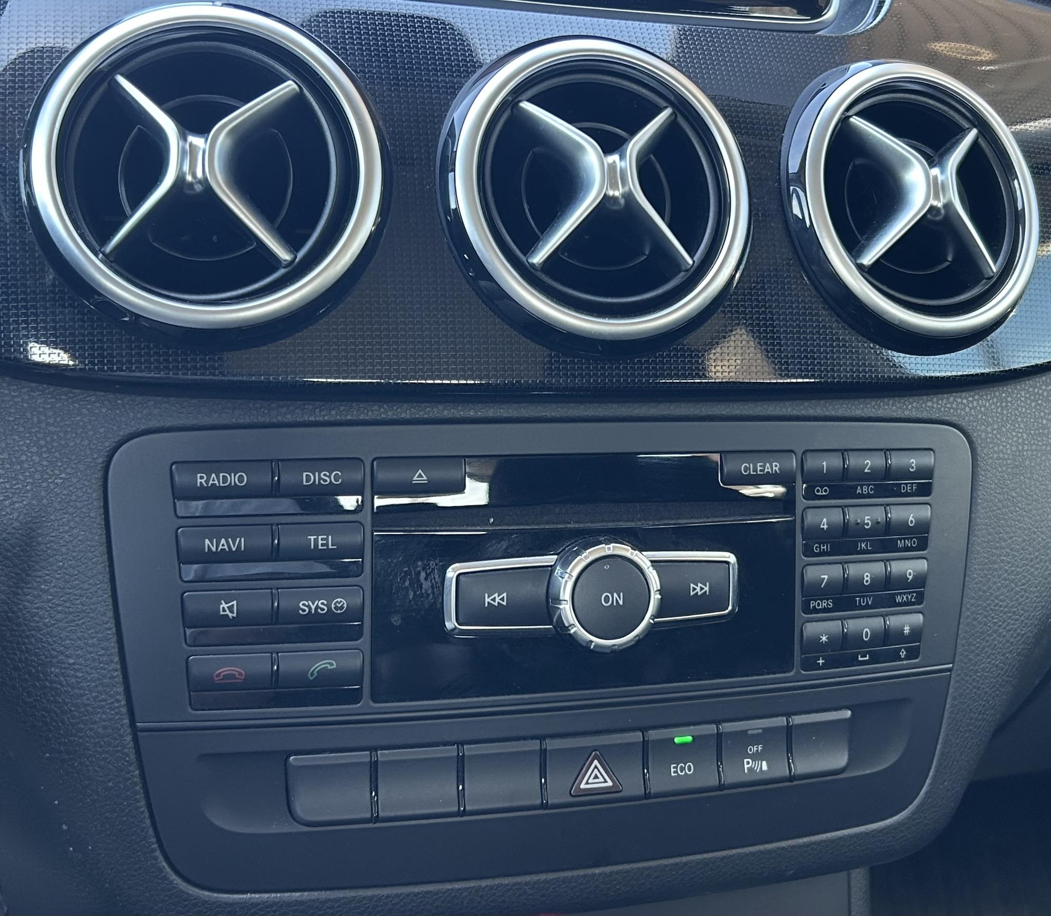 Foto van Mercedes-Benz B 180