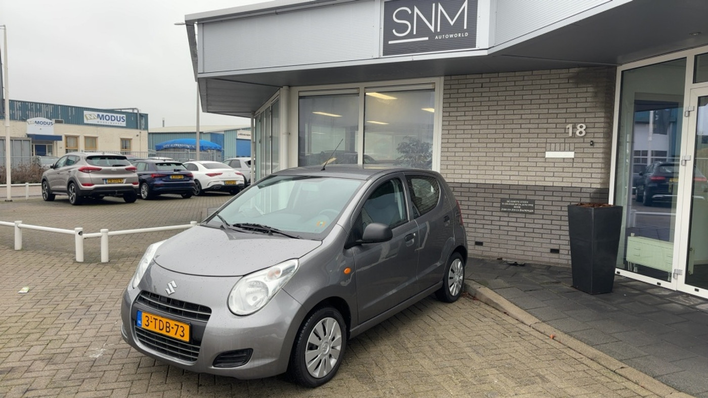 Suzuki Alto 1.0 Comfort EASSS 2013 - voorkant