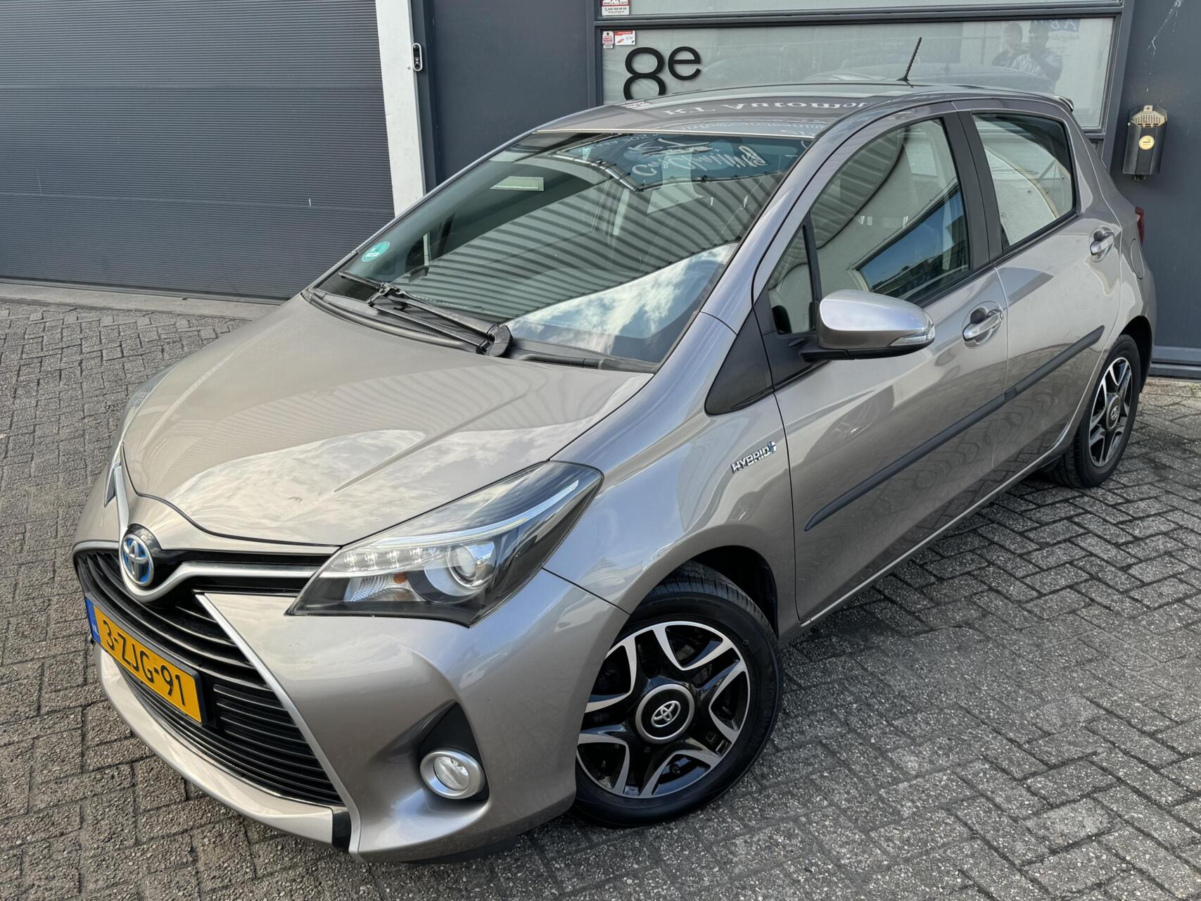 Foto van Toyota Toyota Yaris Hybrid