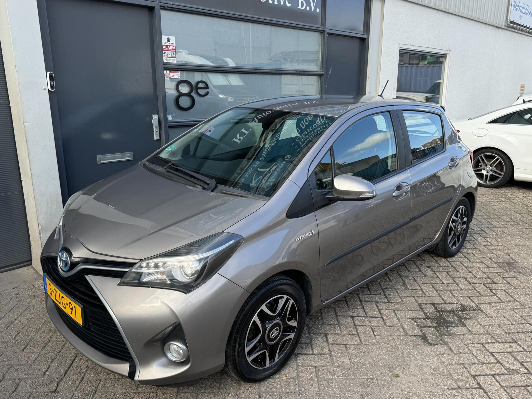 Foto van Toyota Toyota Yaris Hybrid