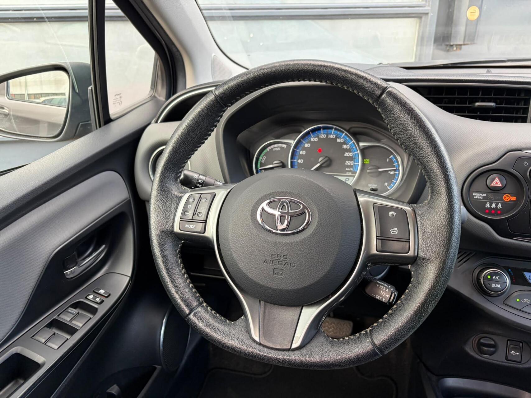 Foto van Toyota Toyota Yaris Hybrid