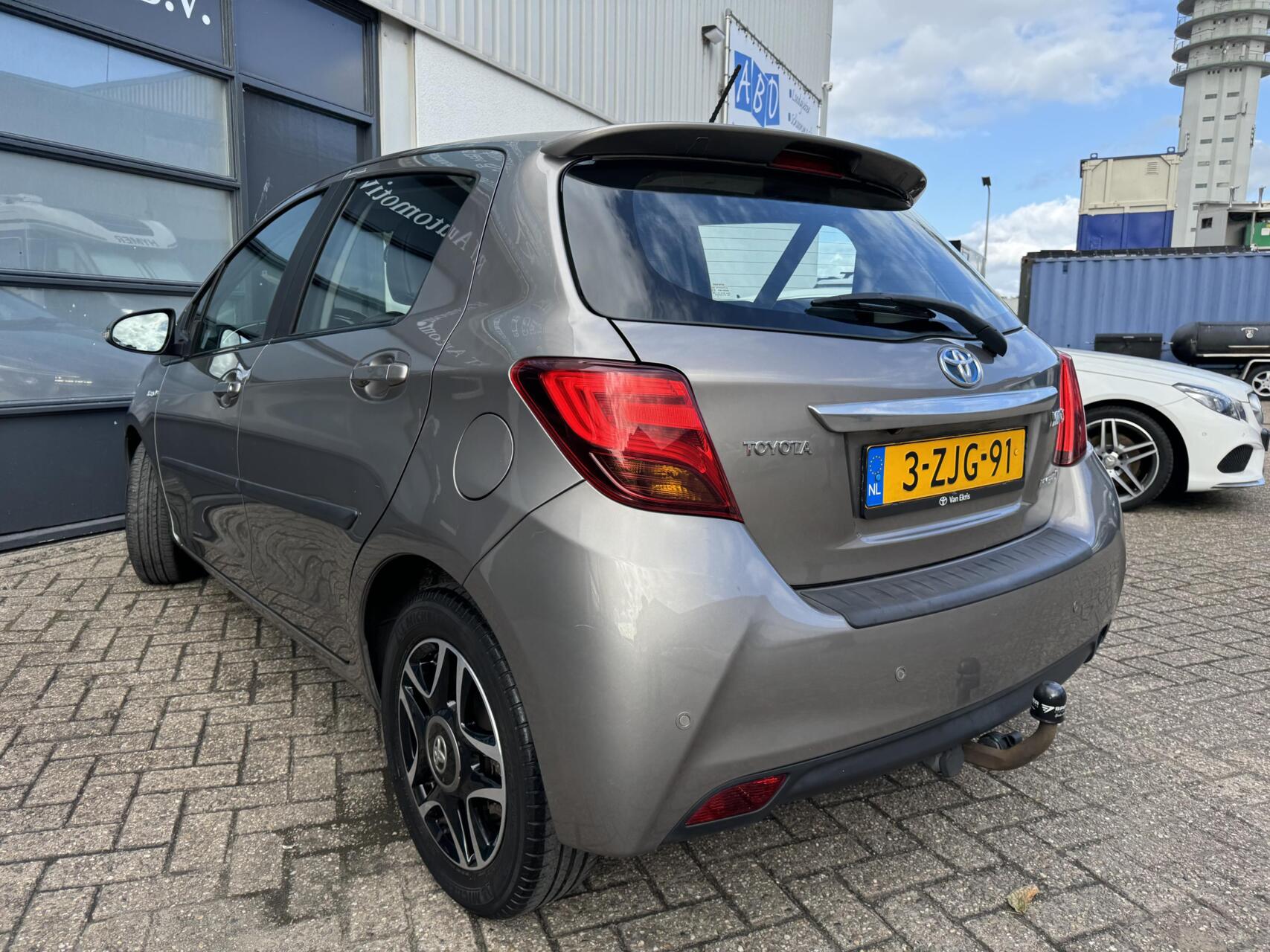 Foto van Toyota Toyota Yaris Hybrid
