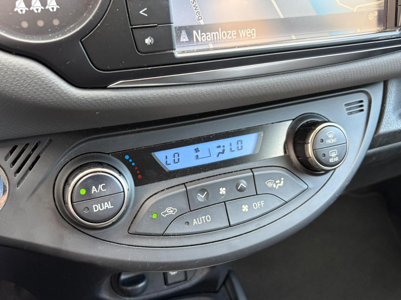 Foto van Toyota Toyota Yaris Hybrid