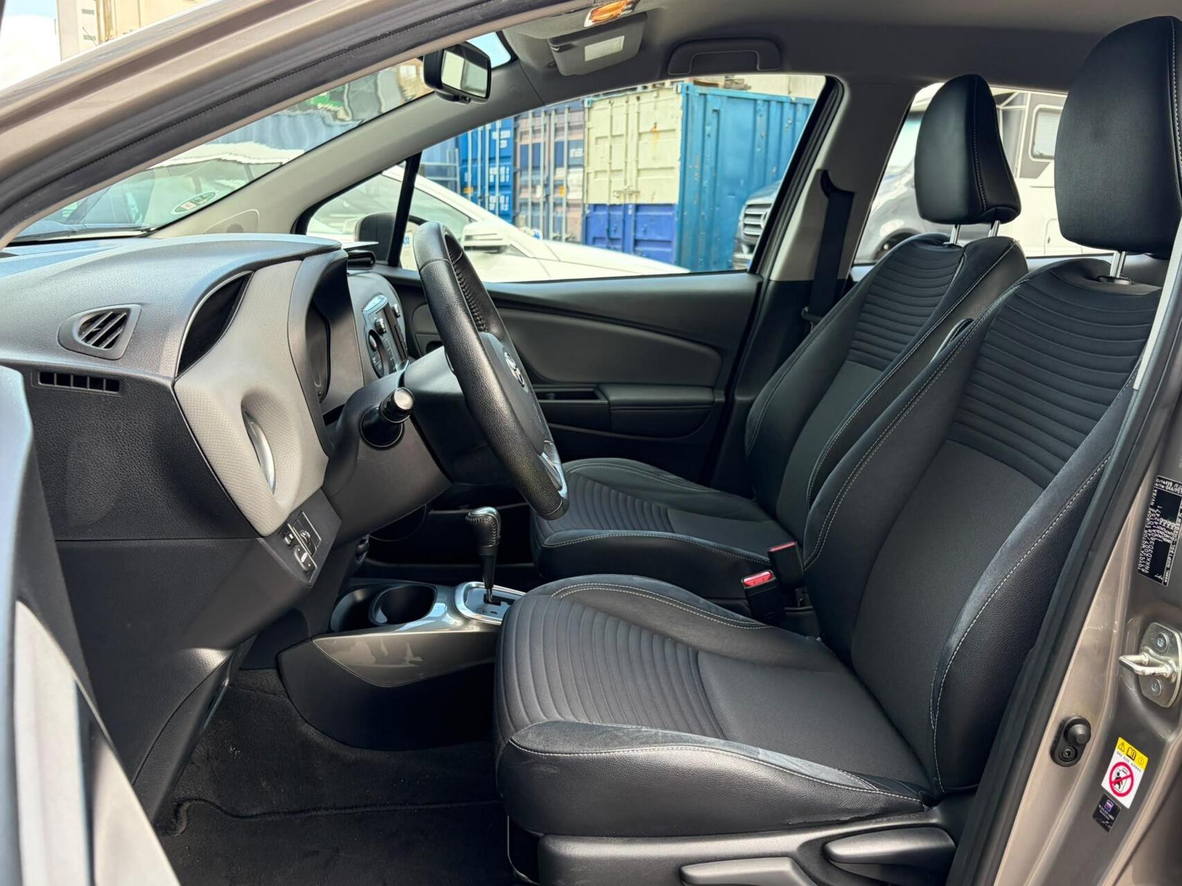Foto van Toyota Toyota Yaris Hybrid