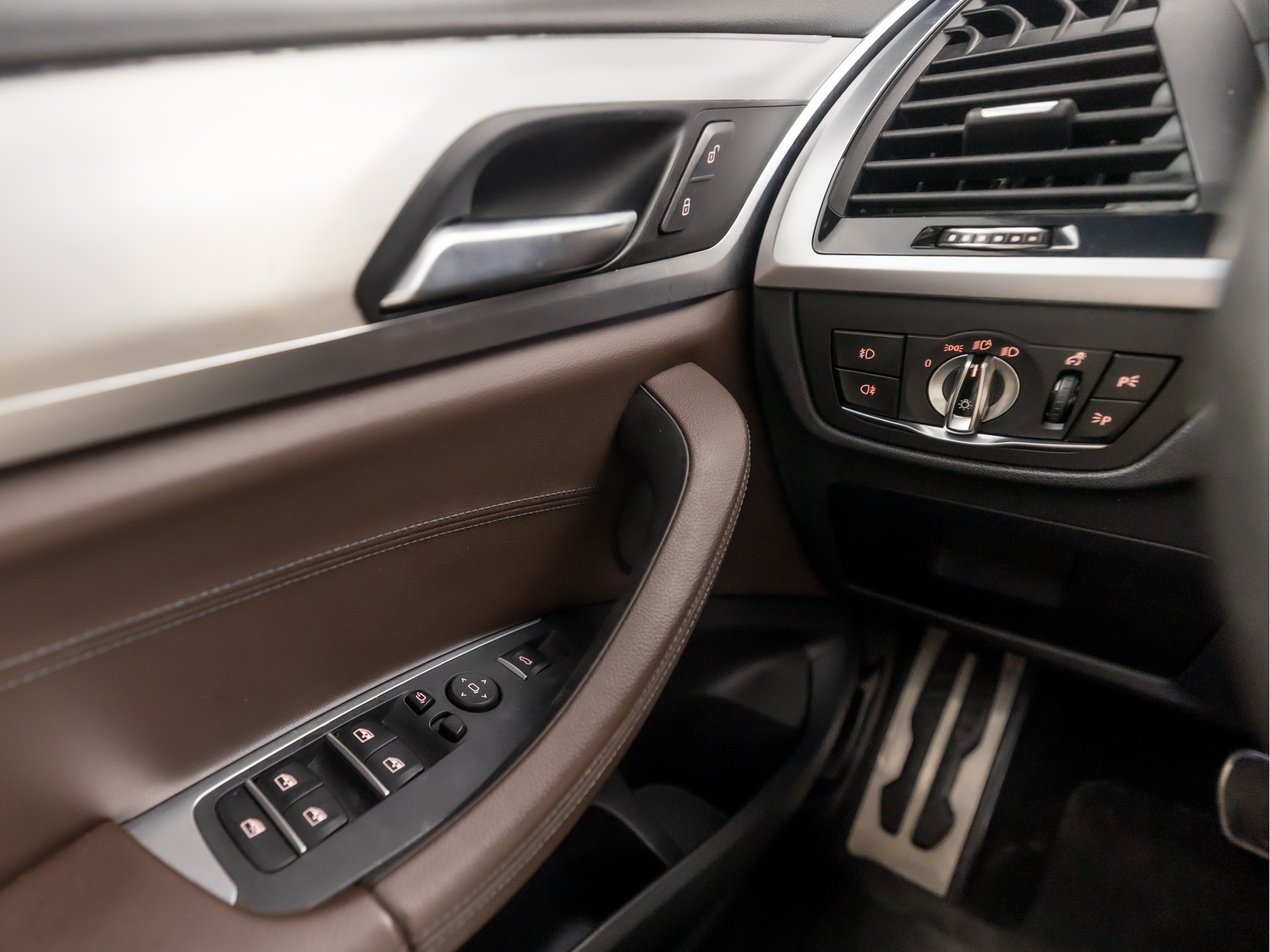 Foto van BMW X3 Xdrive20i