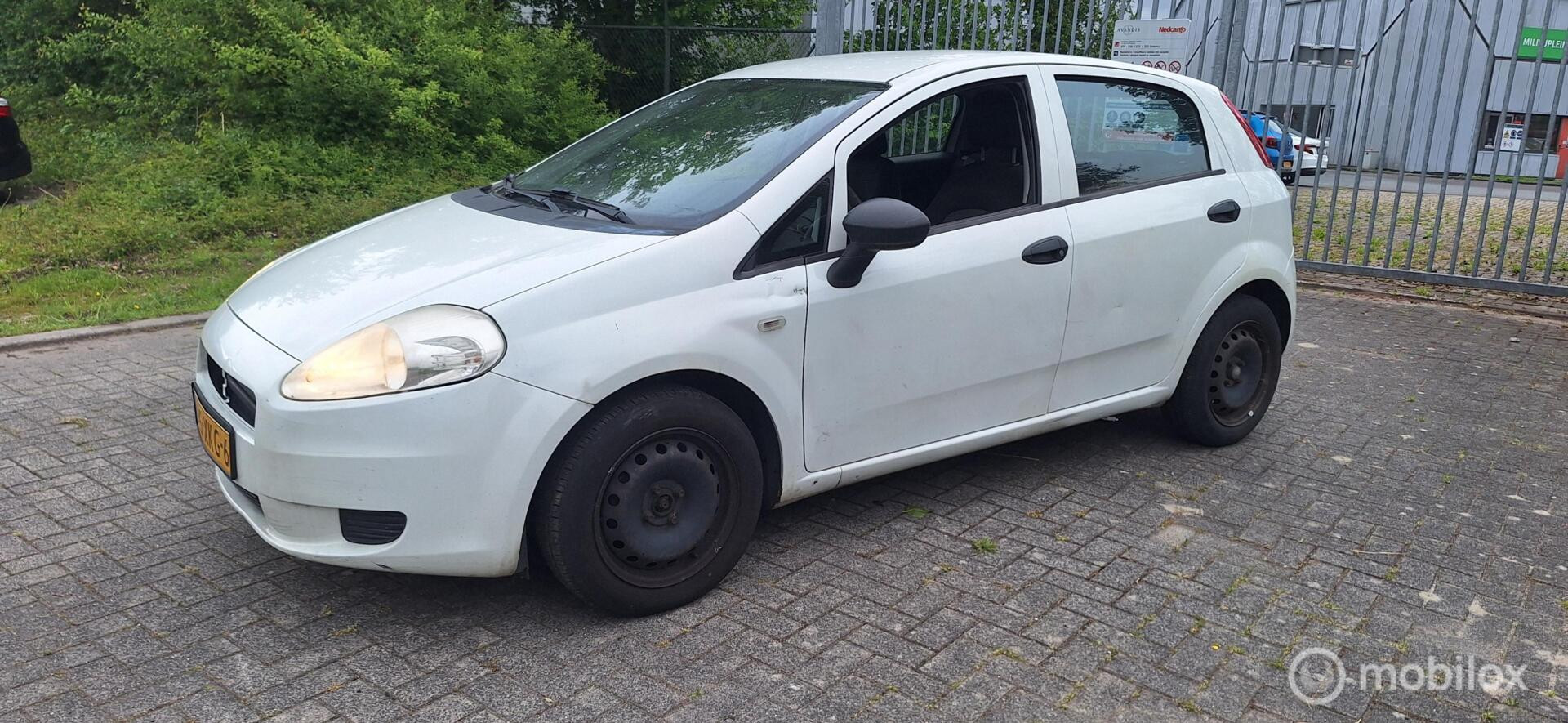 Fiat Fiat Punto 1.2 Pop 2012 - voorkant