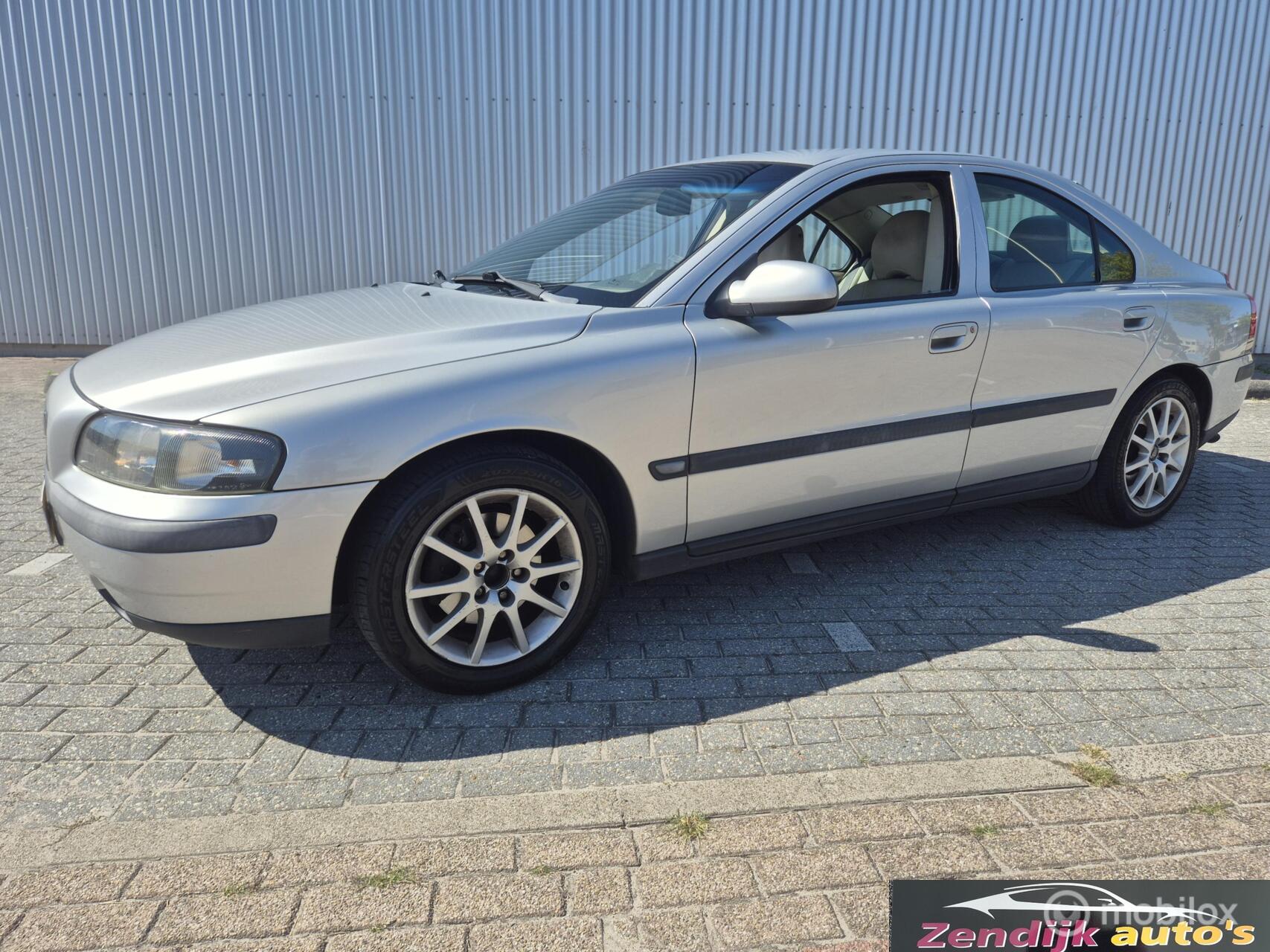 Volvo S60 2.4 140 pK Edition 2001 - voorkant