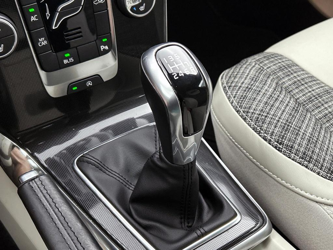 Foto van Volvo V40 Cross Country