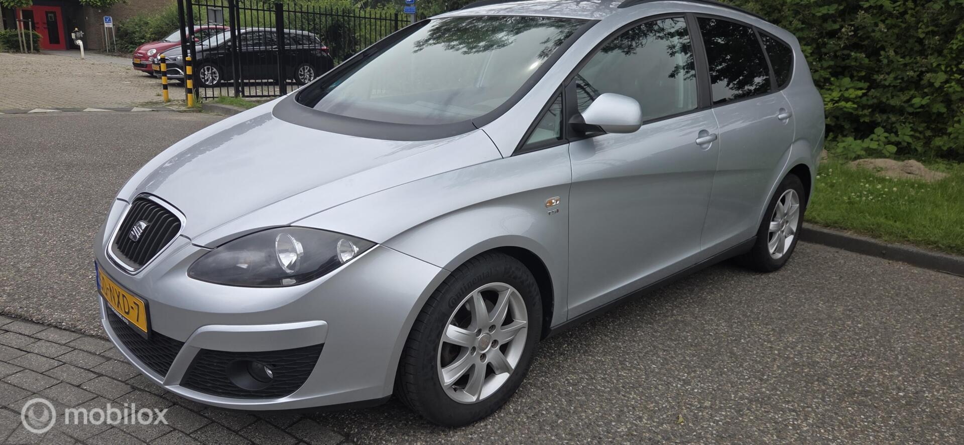 Seat Altea XL 1.4 TSI /6bak/airco/audio/lm-velg/nw ketting. 2010 - voorkant