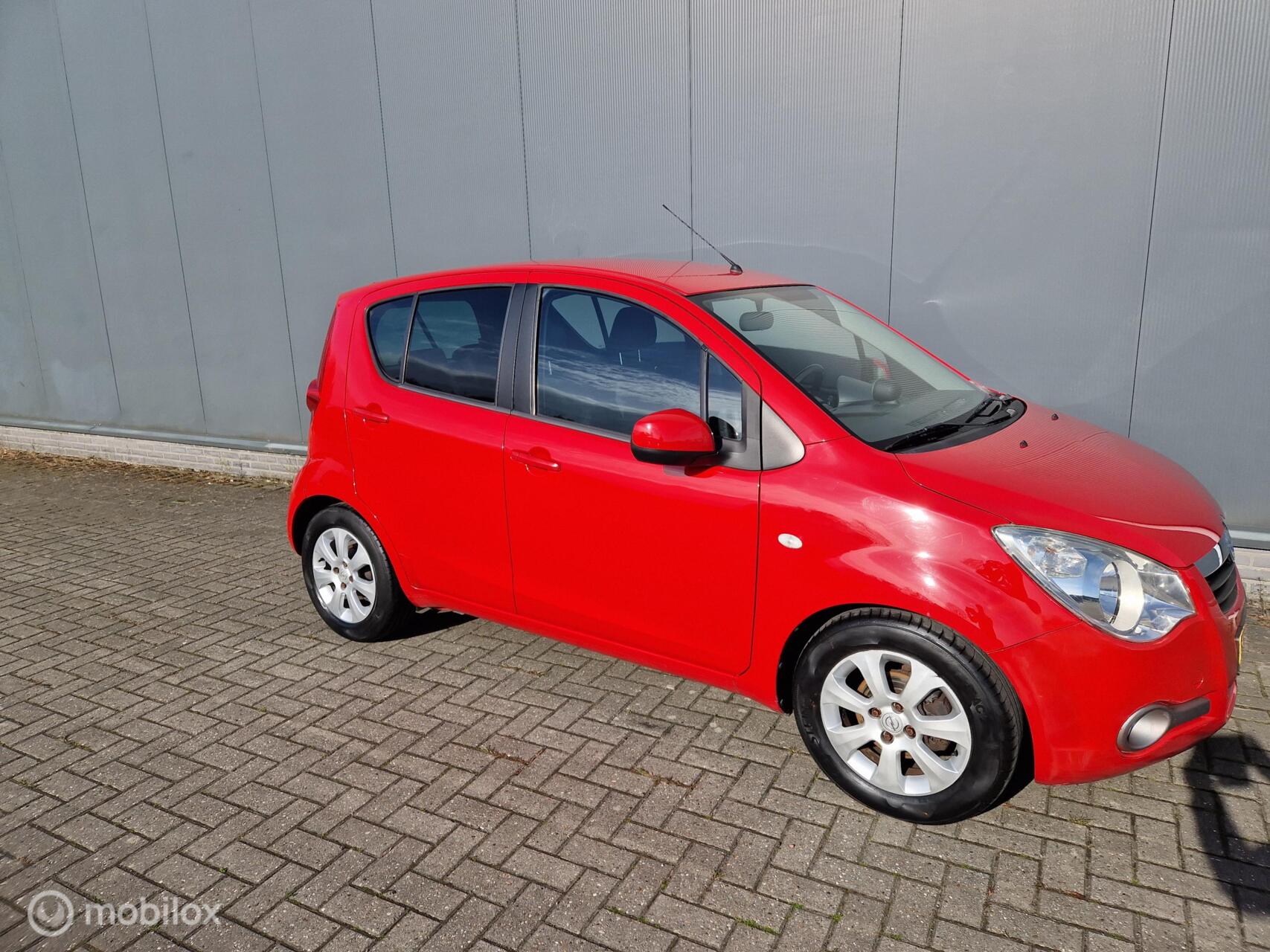Foto van Opel Agila