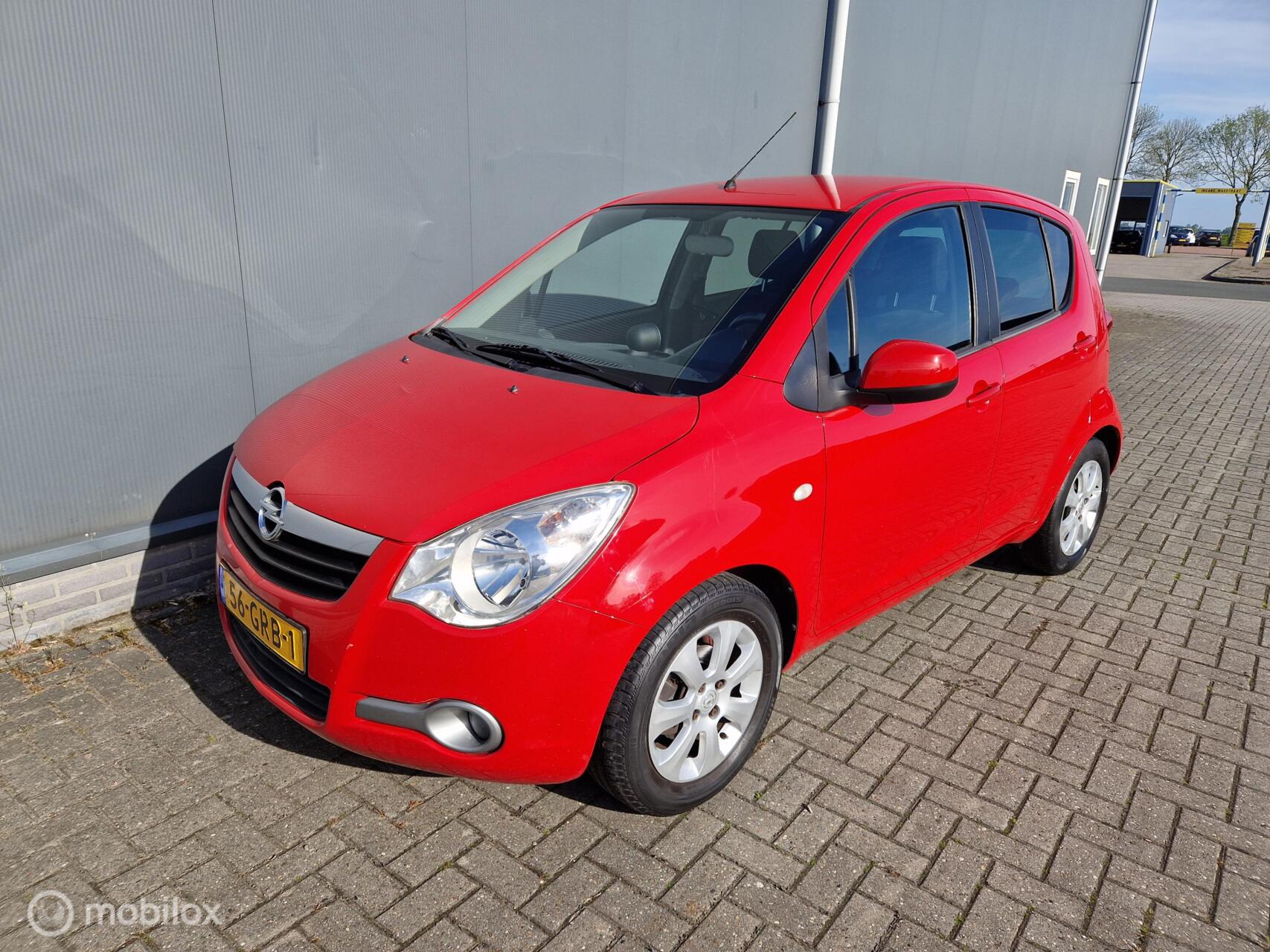Foto van Opel Agila