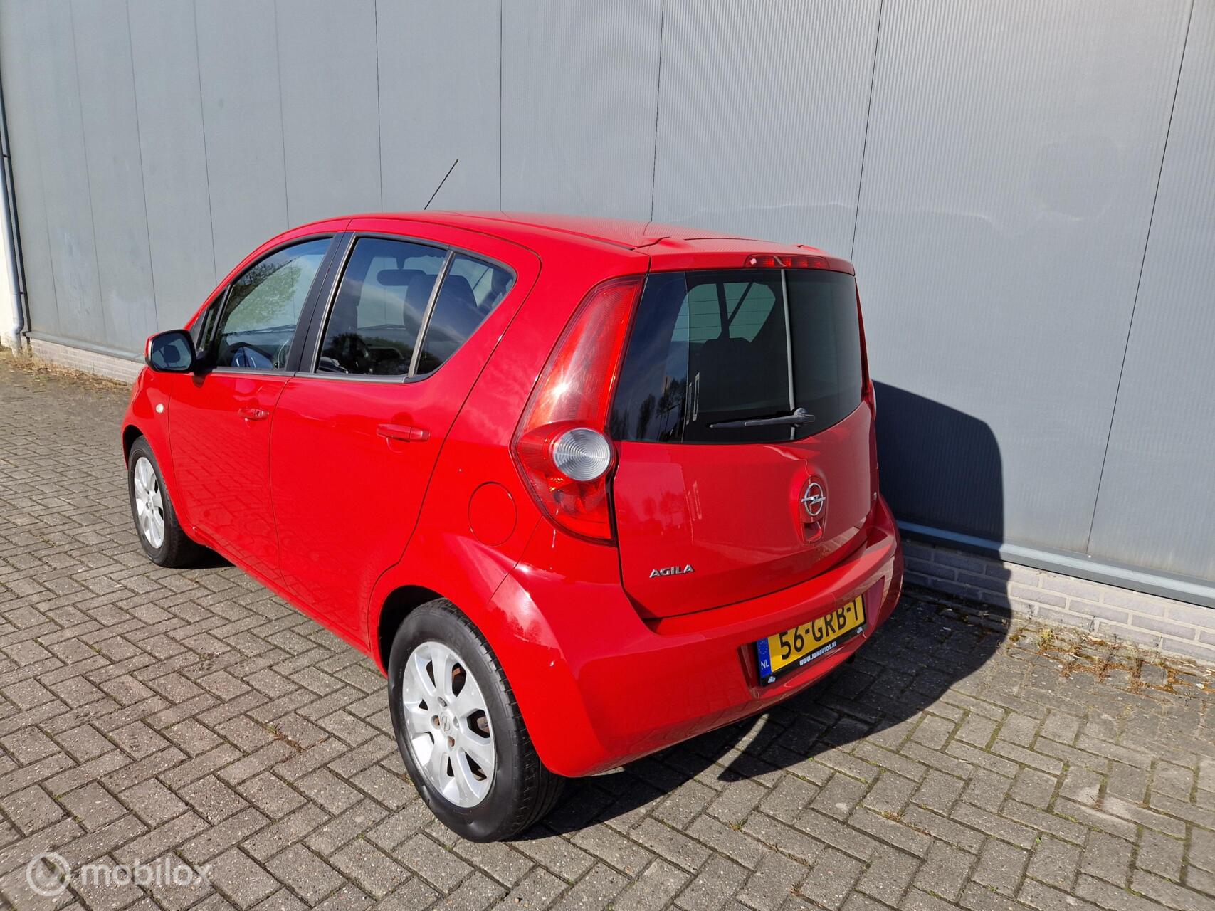 Foto van Opel Agila