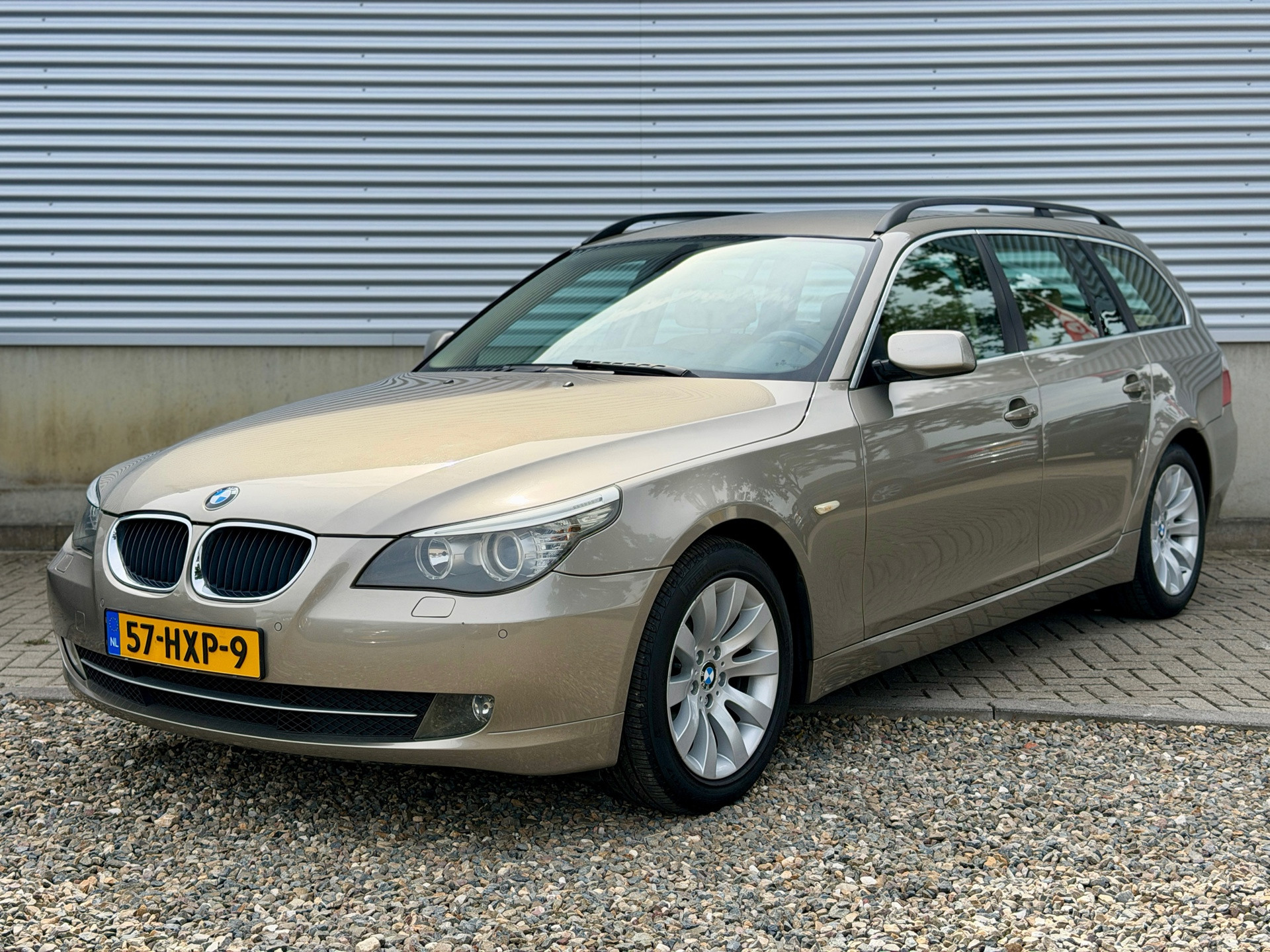 BMW 5er Reihe 520i Business Line Edition I Automaat  [ leer,navi,ecc,lmv ] 2009 - voorkant