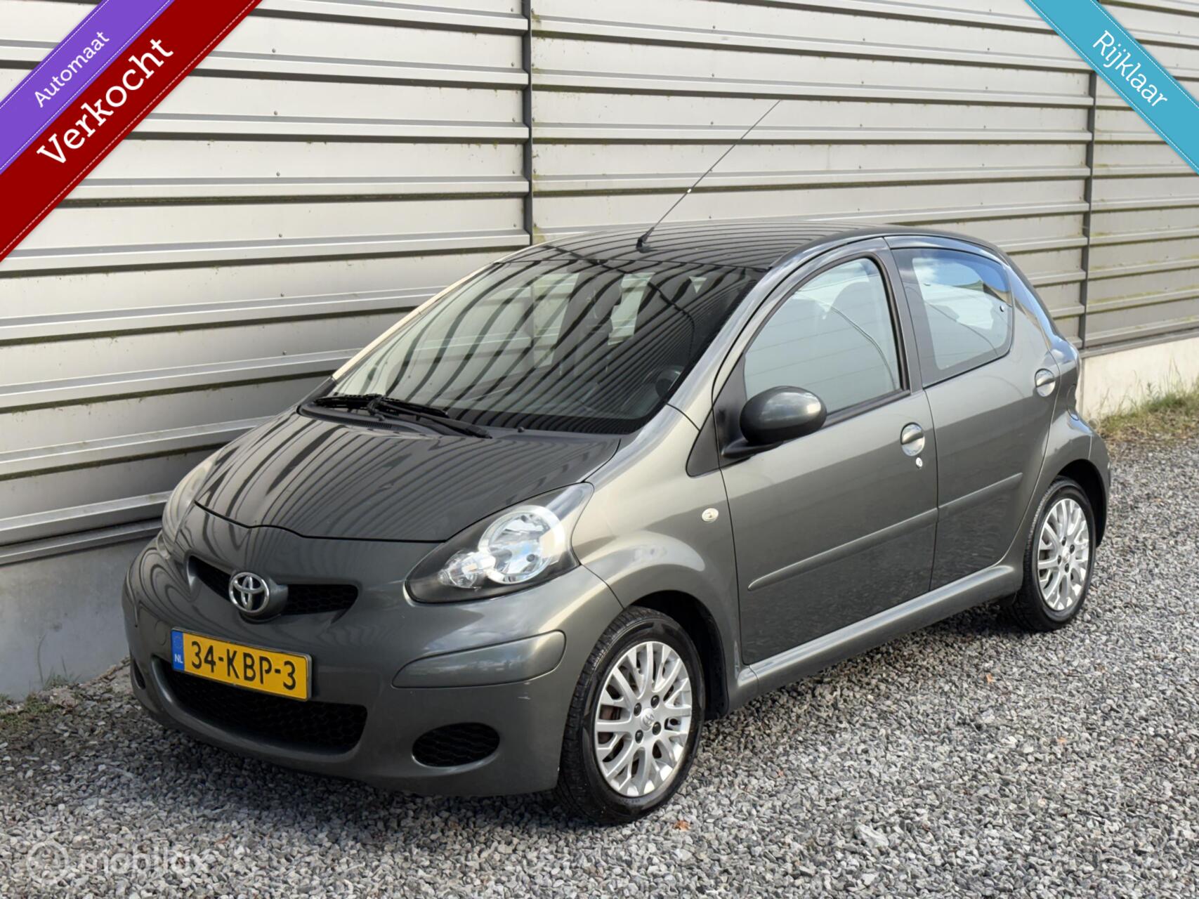 Toyota Toyota Aygo 1.0-12V Aspiration AUTOMAAT|AIRCO|NETTE AUTO|ELEK PAKKET 2009 - voorkant