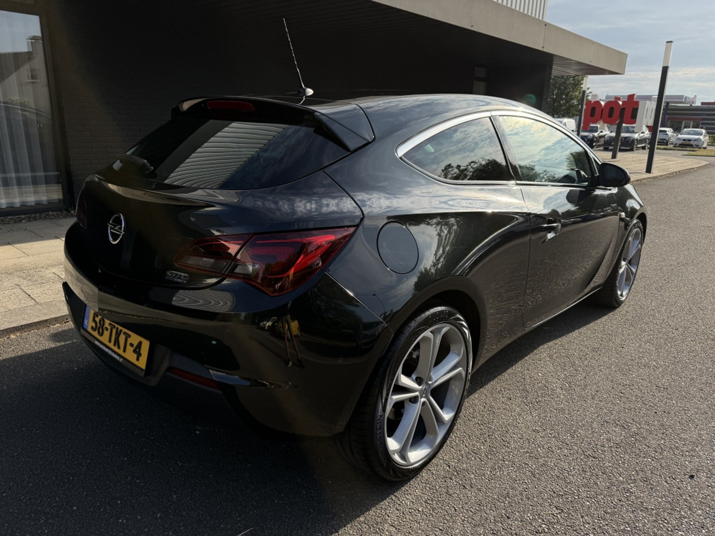 Foto van Opel Astra GTC